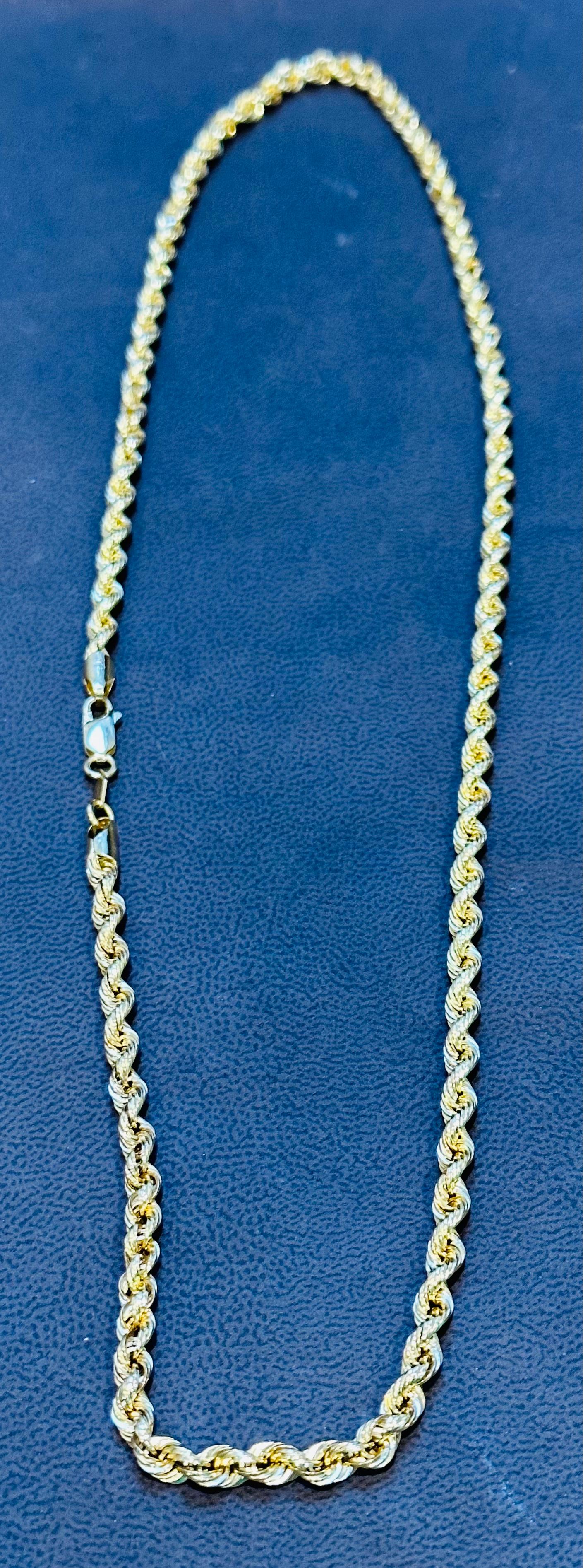 Vintage 14 Karat Yellow Gold 8.3 Gm, Rope Chain Necklace For Sale 6