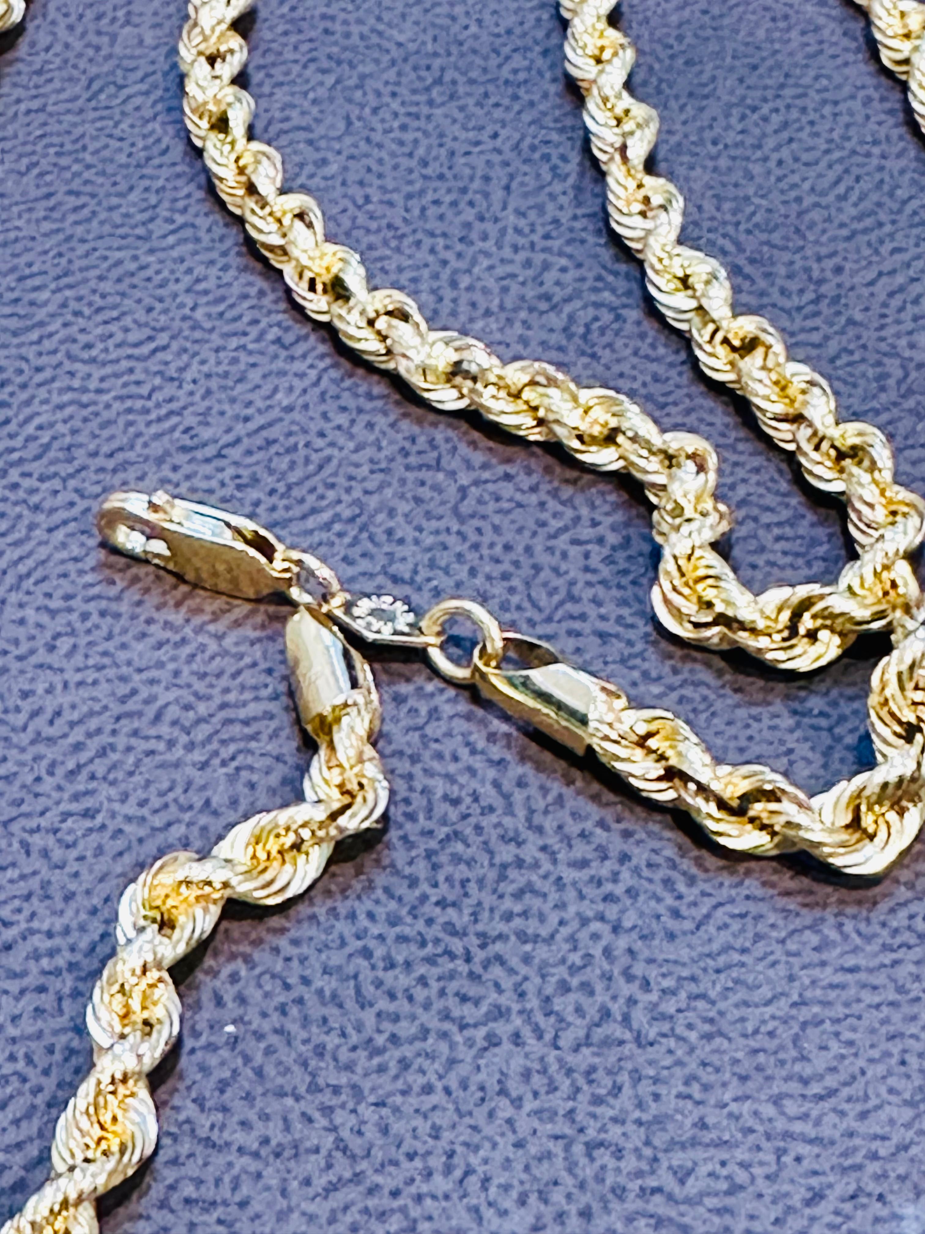 Vintage 14 Karat Yellow Gold 8.3 Gm, Rope Chain Necklace For Sale 2