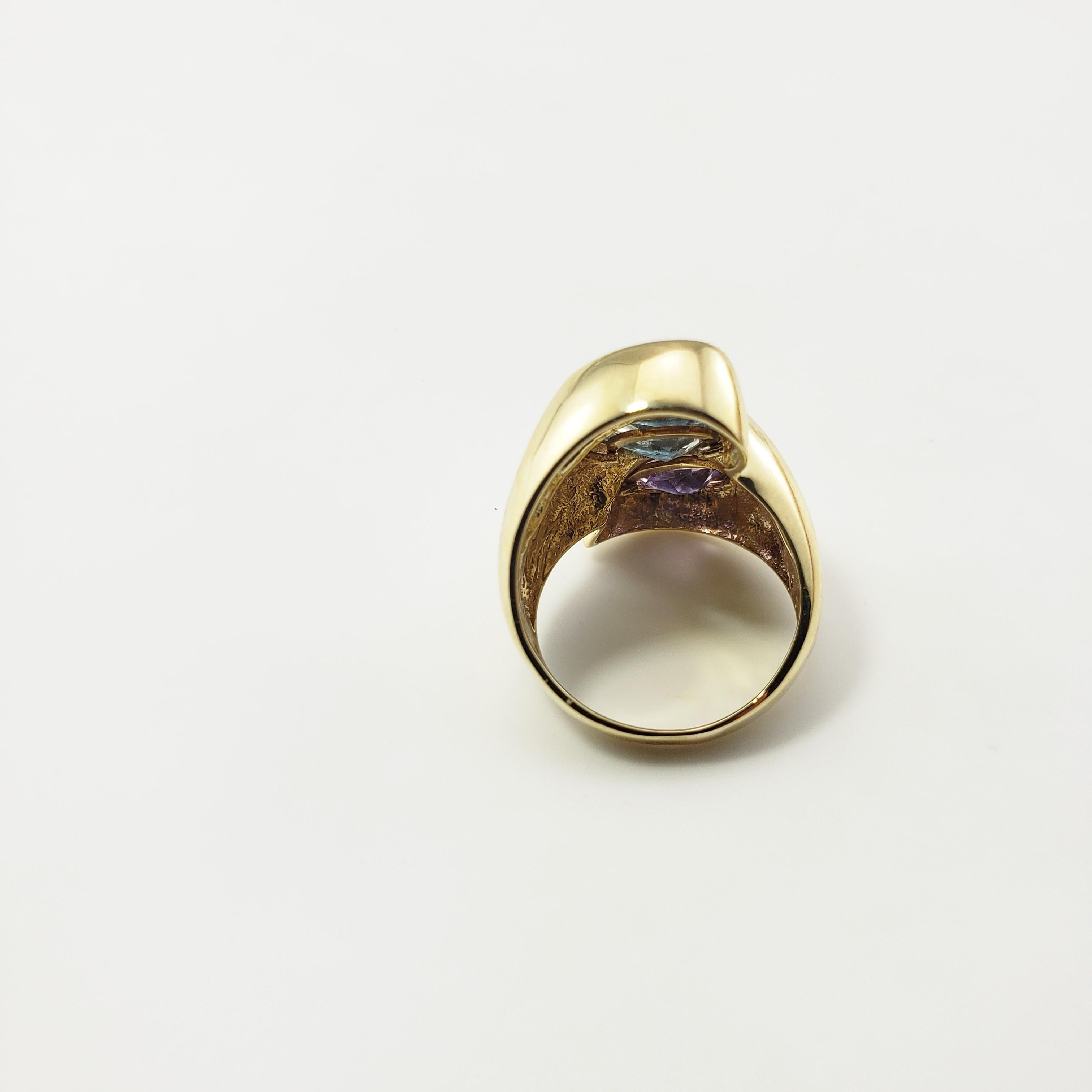 Vintage 14 Karat Yellow Gold Amethyst and Topaz Ring In Good Condition In Washington Depot, CT