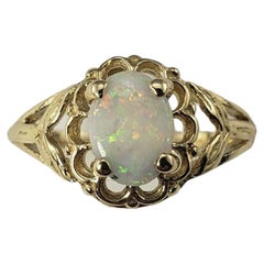 Vintage 14 Karat Yellow Gold and Opal Ring size 7 #15312