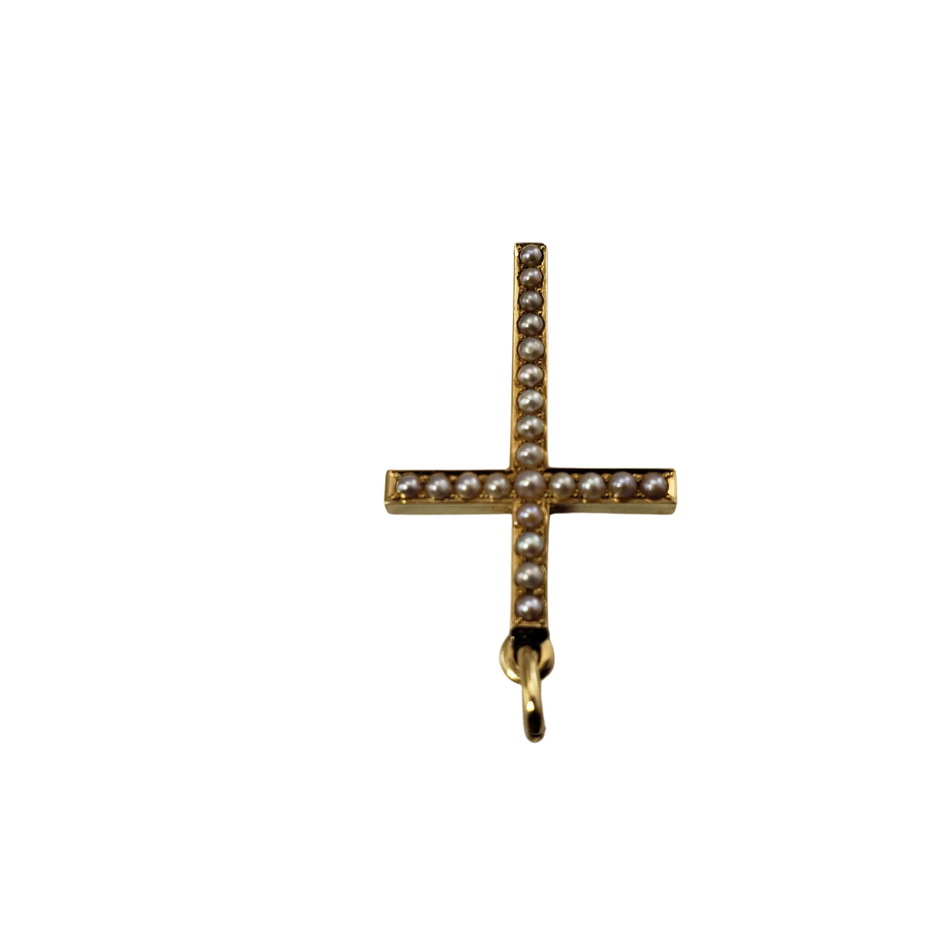 Vintage 14 Karat Yellow Gold and Pearl Cross Pendant In Good Condition In Washington Depot, CT