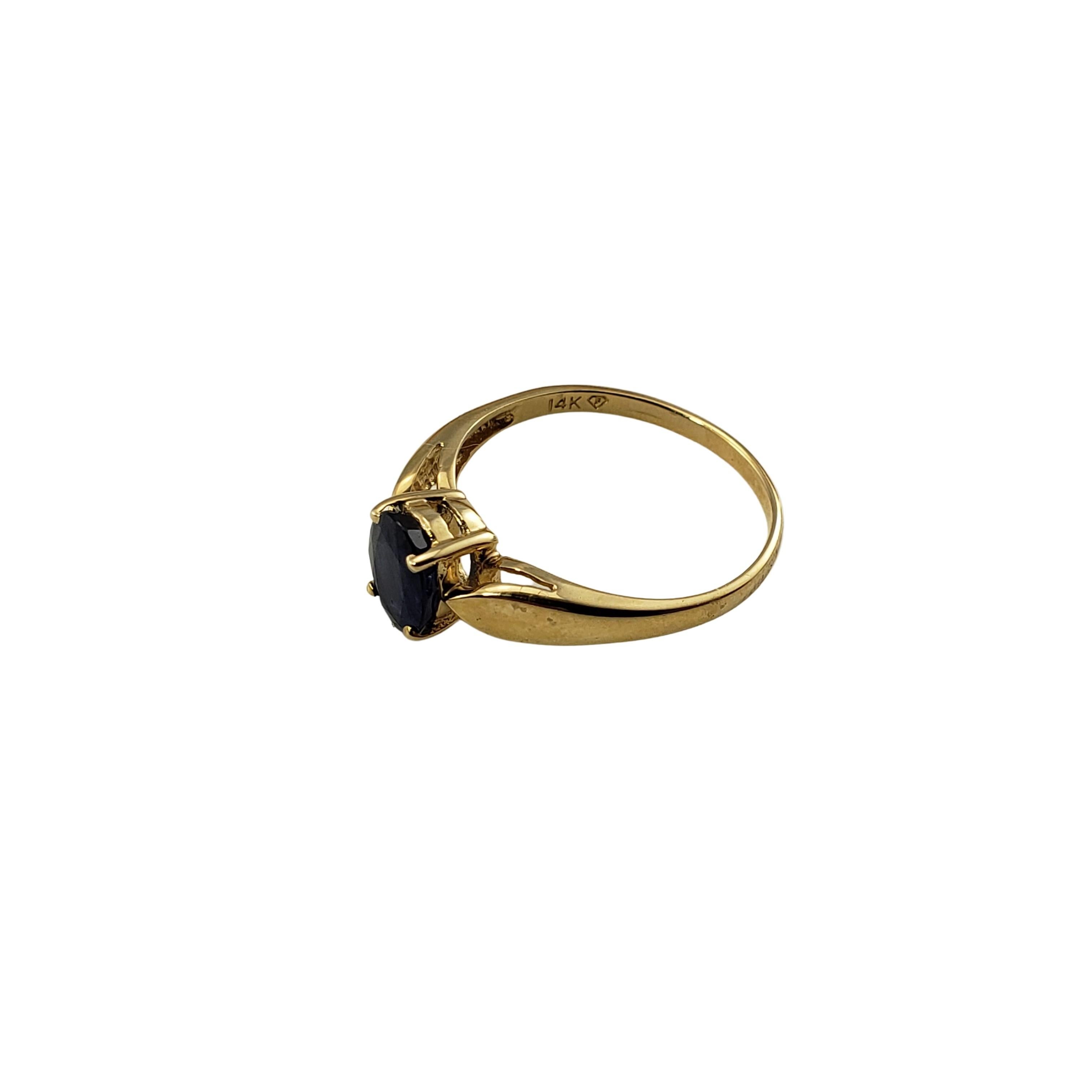 14 Karat Yellow Gold and Sapphire Ring In Good Condition In Washington Depot, CT