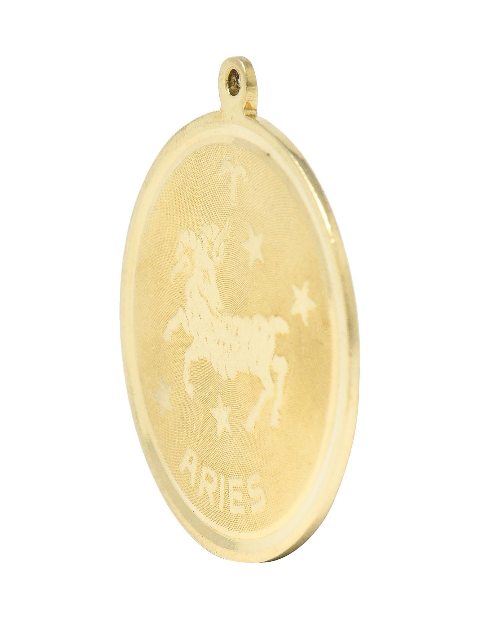 Femenino o masculino Colgante Colgante Medallón Zodiaco Aries Oro Amarillo 14 Kilates Vintage en venta