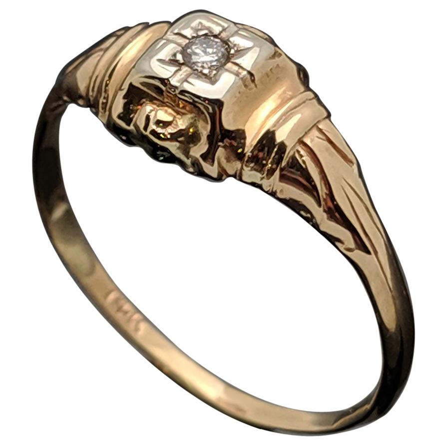 Vintage 14 Karat Yellow Gold Art Deco Diamond Ring For Sale