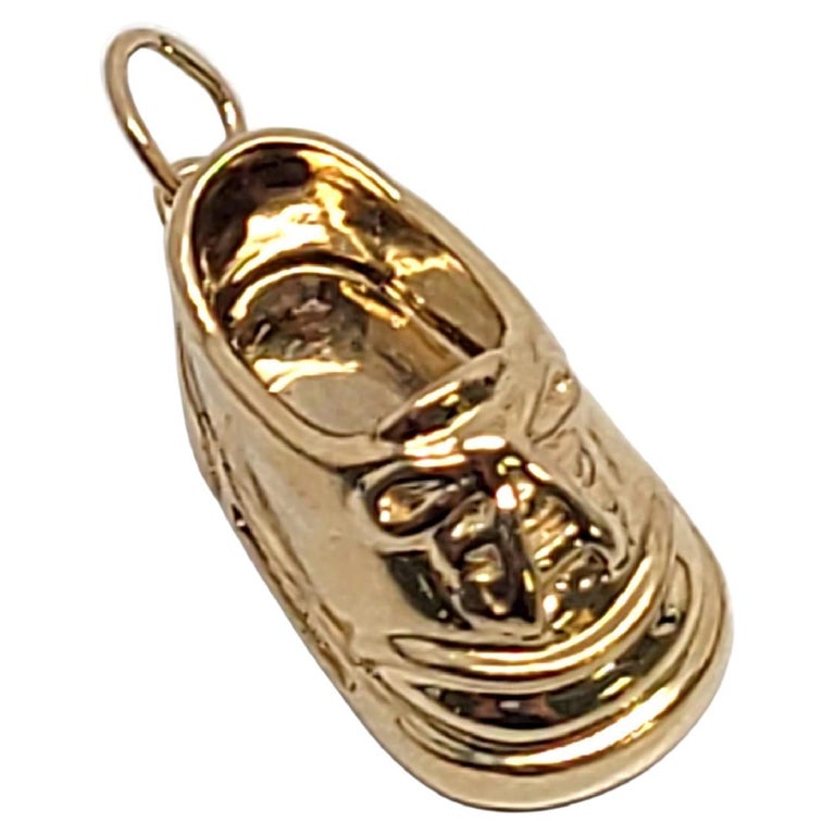 Vintage 14 Karat Yellow Gold Baby Shoe Charm For Sale at 1stDibs