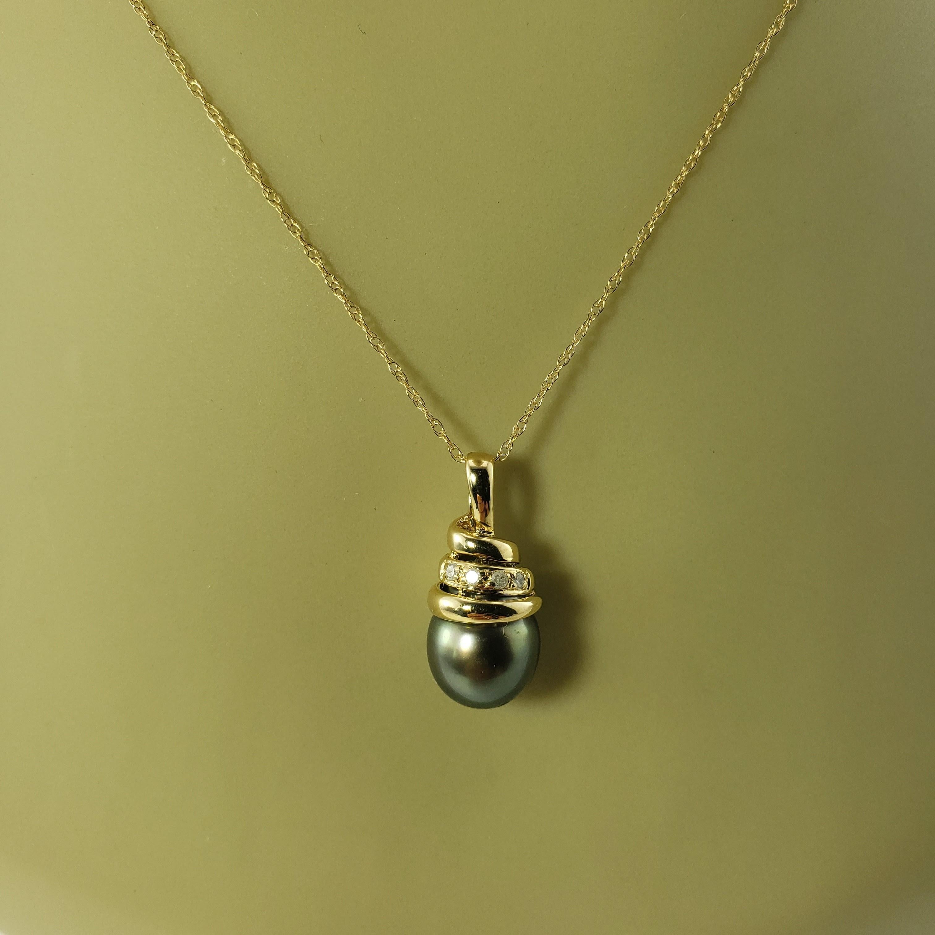 14 Karat Yellow Gold Black Pearl and Diamond Pendant Necklace 2