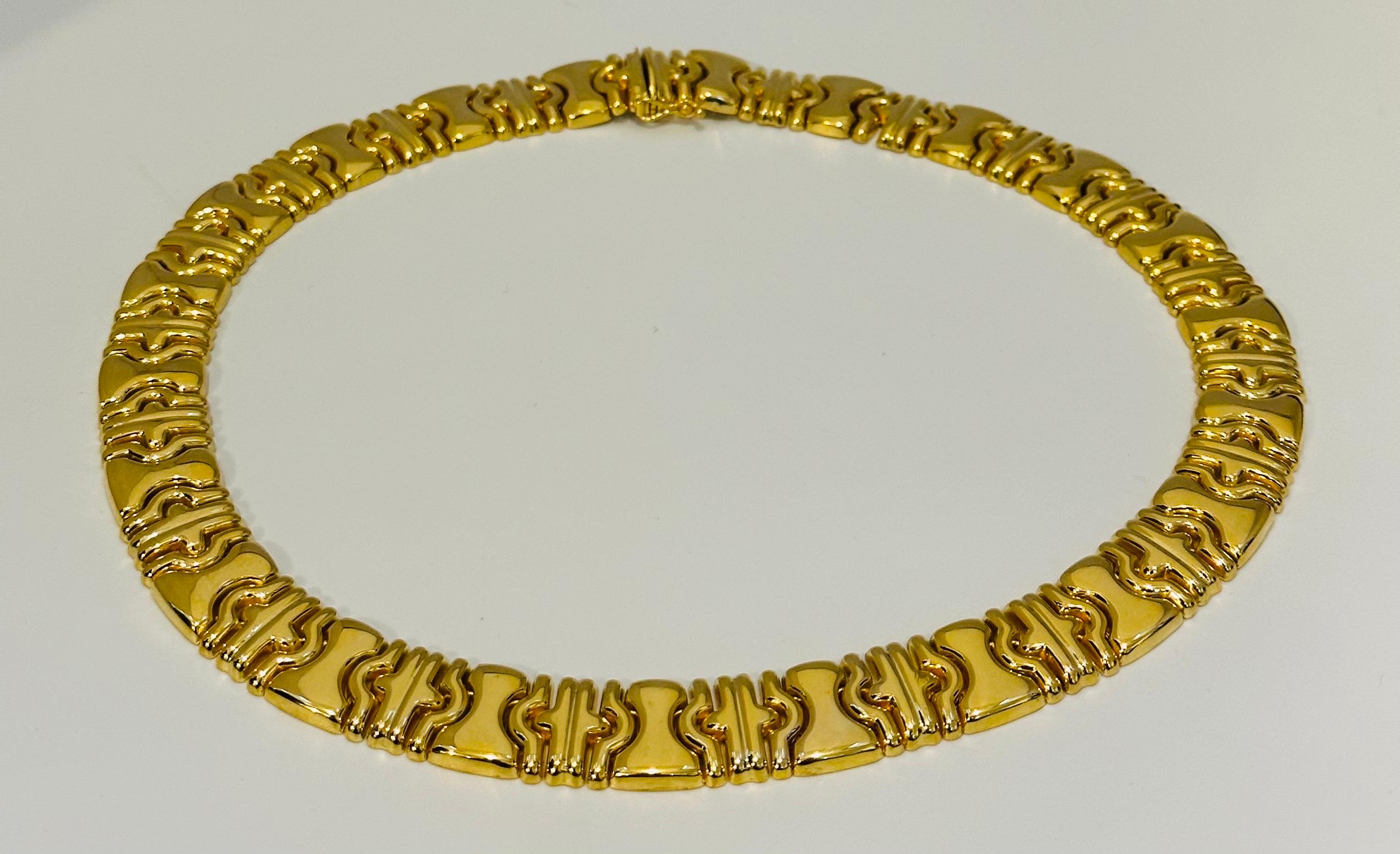 Vintage 14 Karat Yellow Gold Bvlgari Look Link Necklace 1