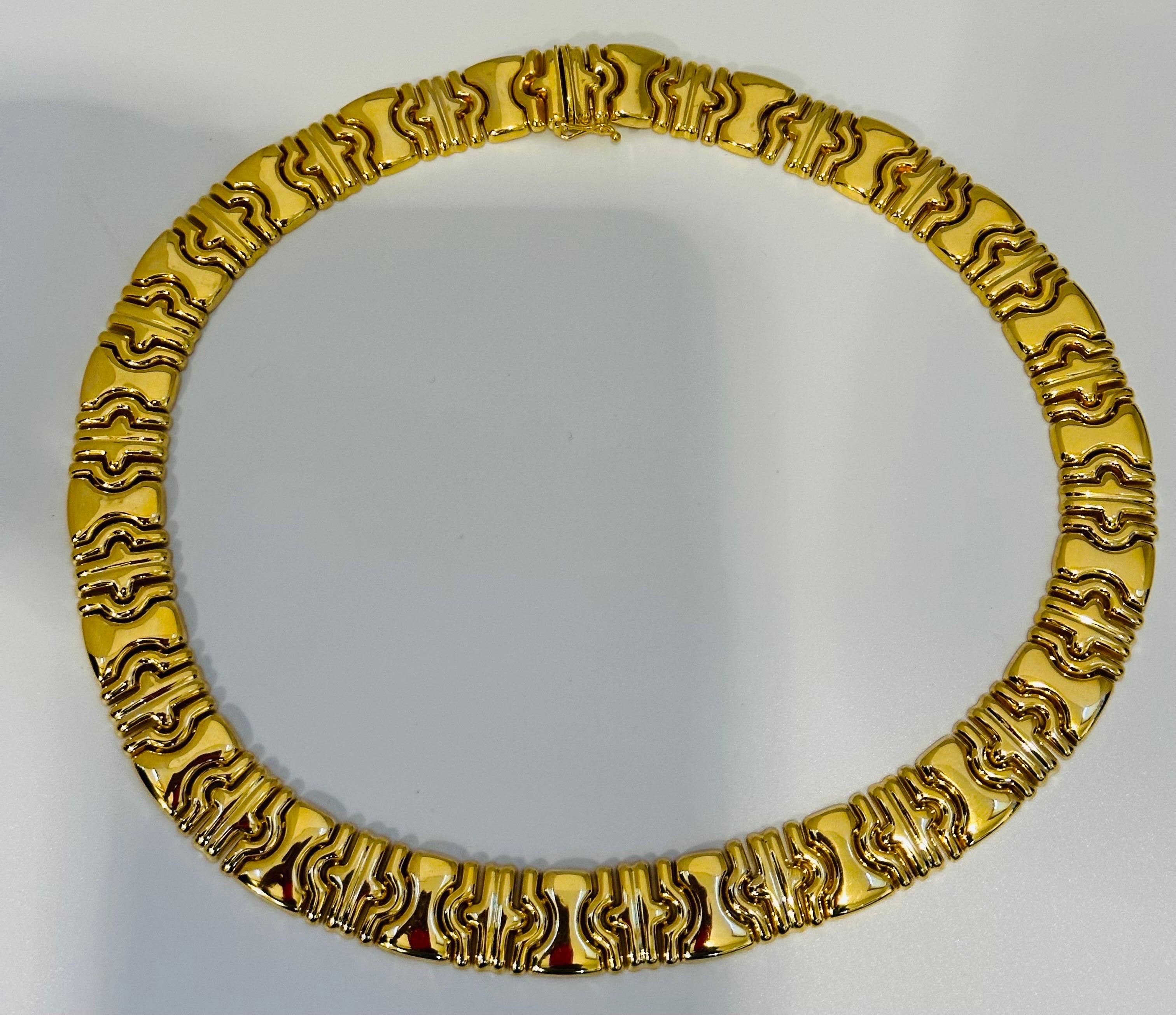 Vintage 14 Karat Yellow Gold Bvlgari Look Link Necklace 2