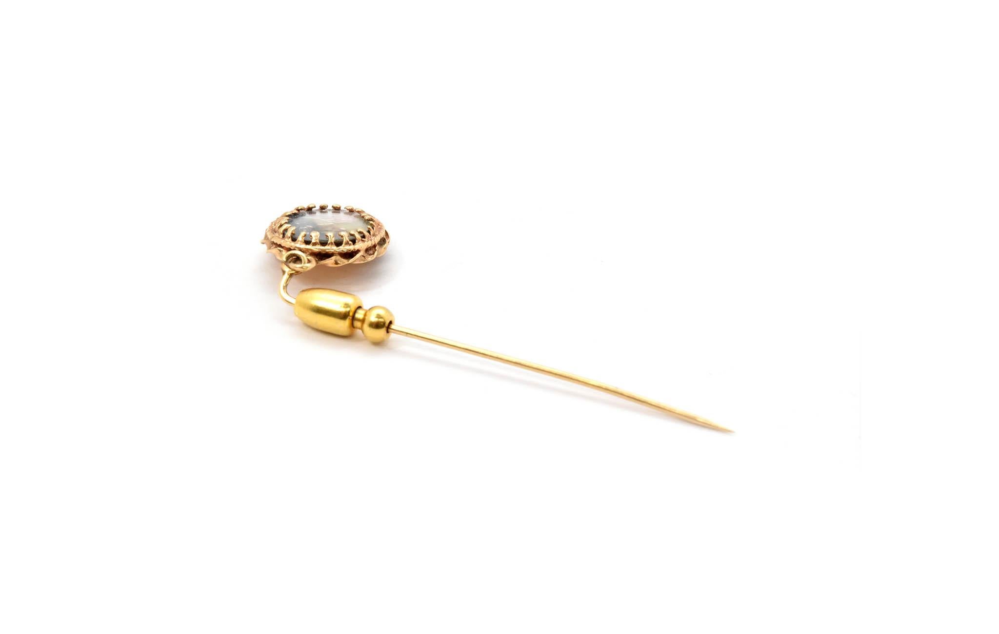 Kamee-Anstecknadel aus 14 Karat Gelbgold (Moderne) im Angebot