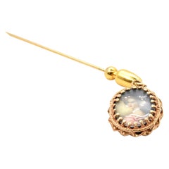 Vieille épingle camée en or jaune 14 carats