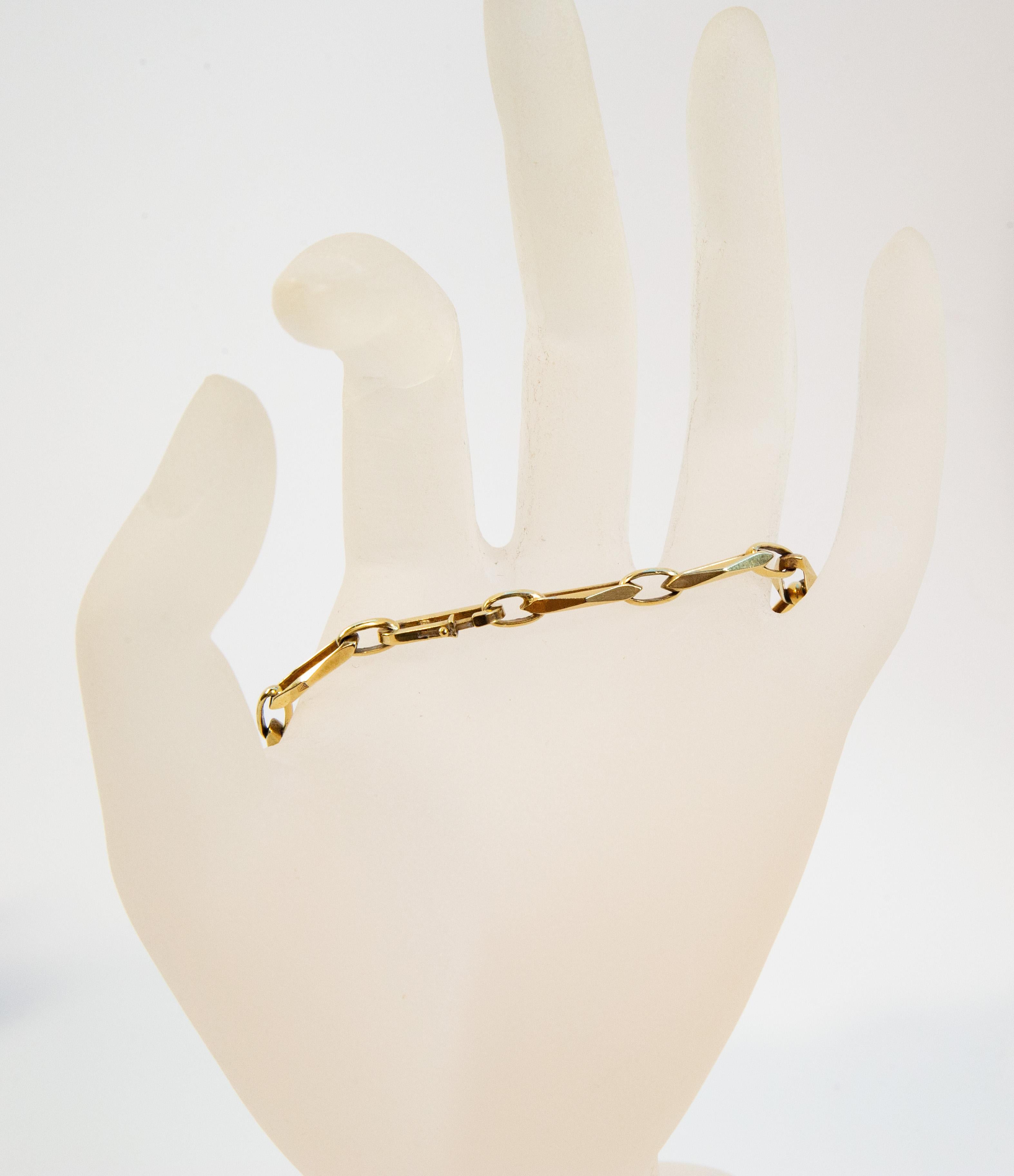 Vintage 14 Karat Yellow Gold Closed Forever Link Bracelet en venta 5