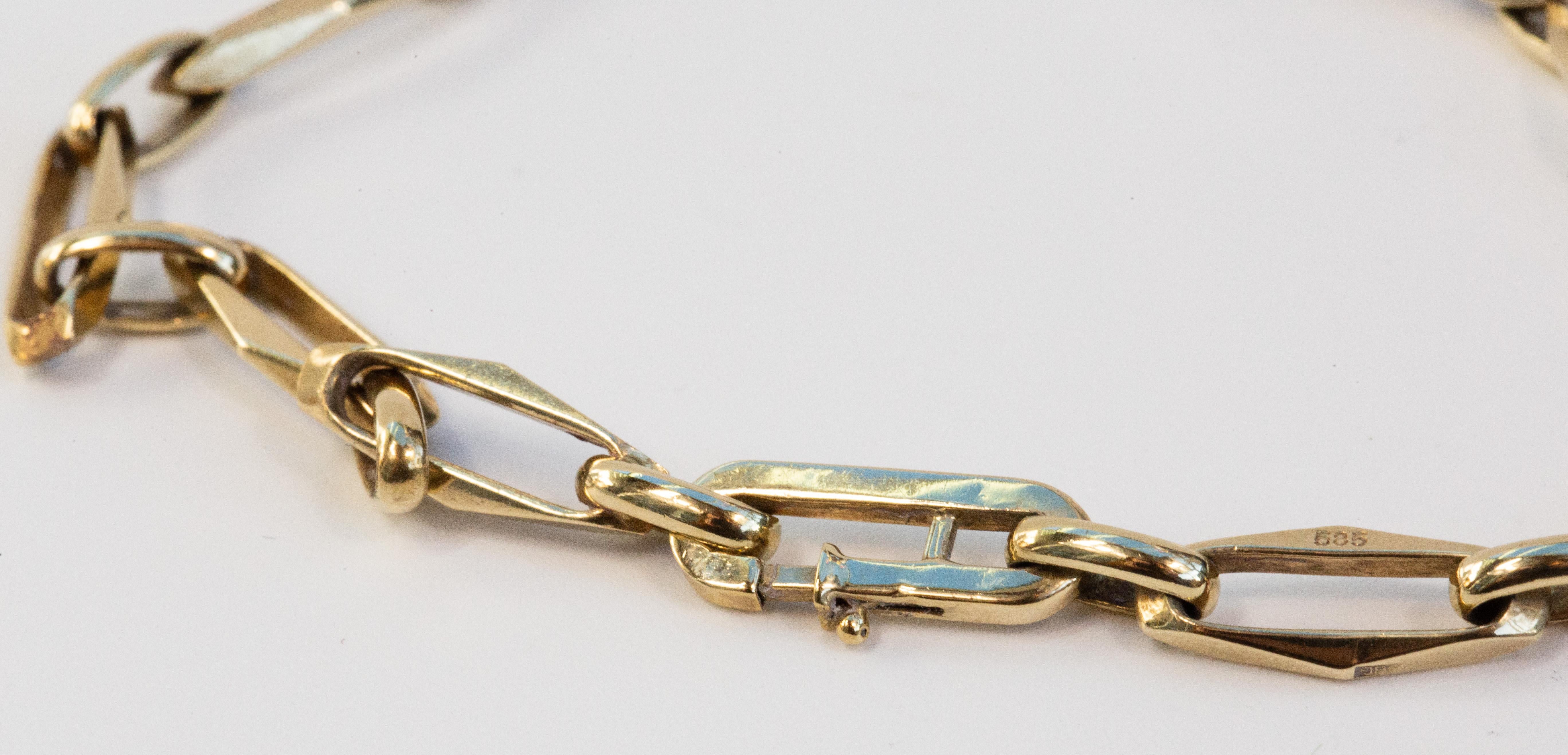 Vintage 14 Karat Yellow Gold Closed Forever Link Bracelet en venta 4
