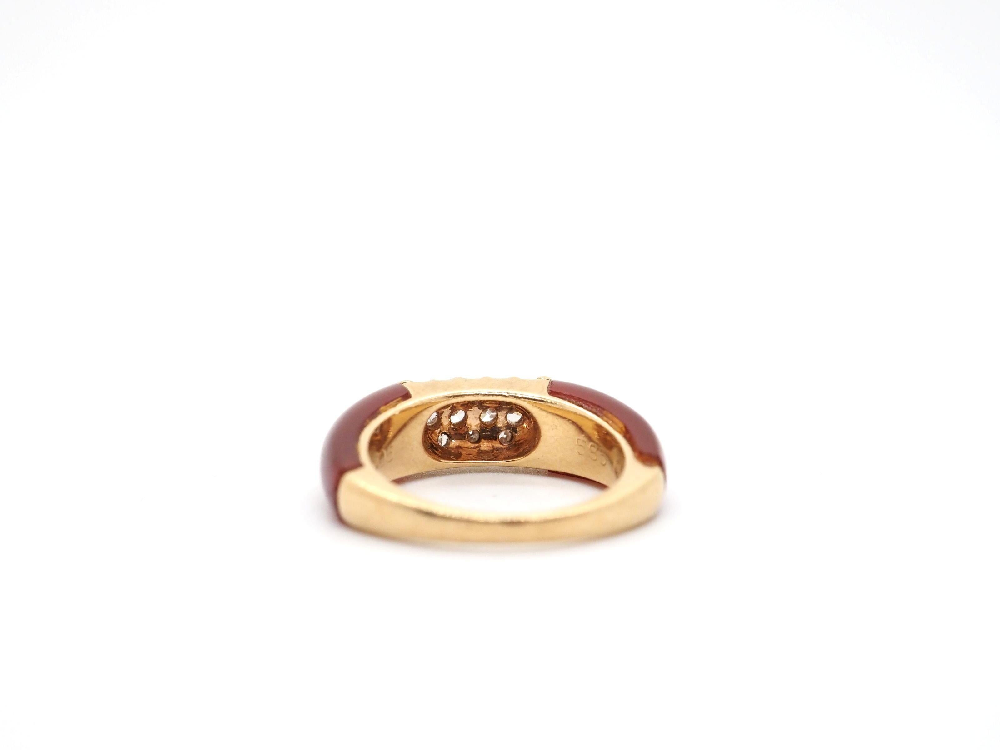 Cornaline-Ring aus 14 Karat Gelbgold mit Diamanten im Zustand „Hervorragend“ im Angebot in Geneva, CH