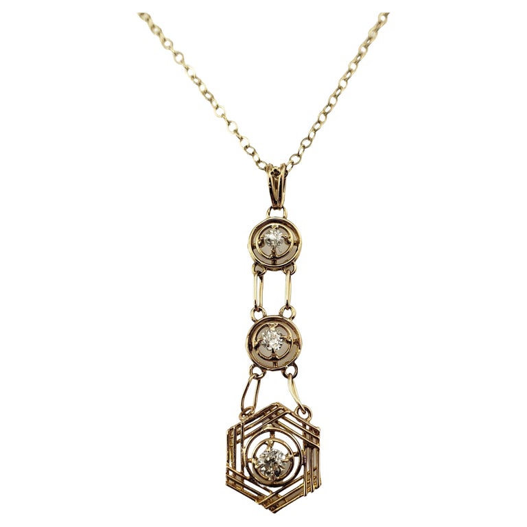 14 Karat Yellow Gold Diamond Pendant Necklace For Sale at 1stDibs