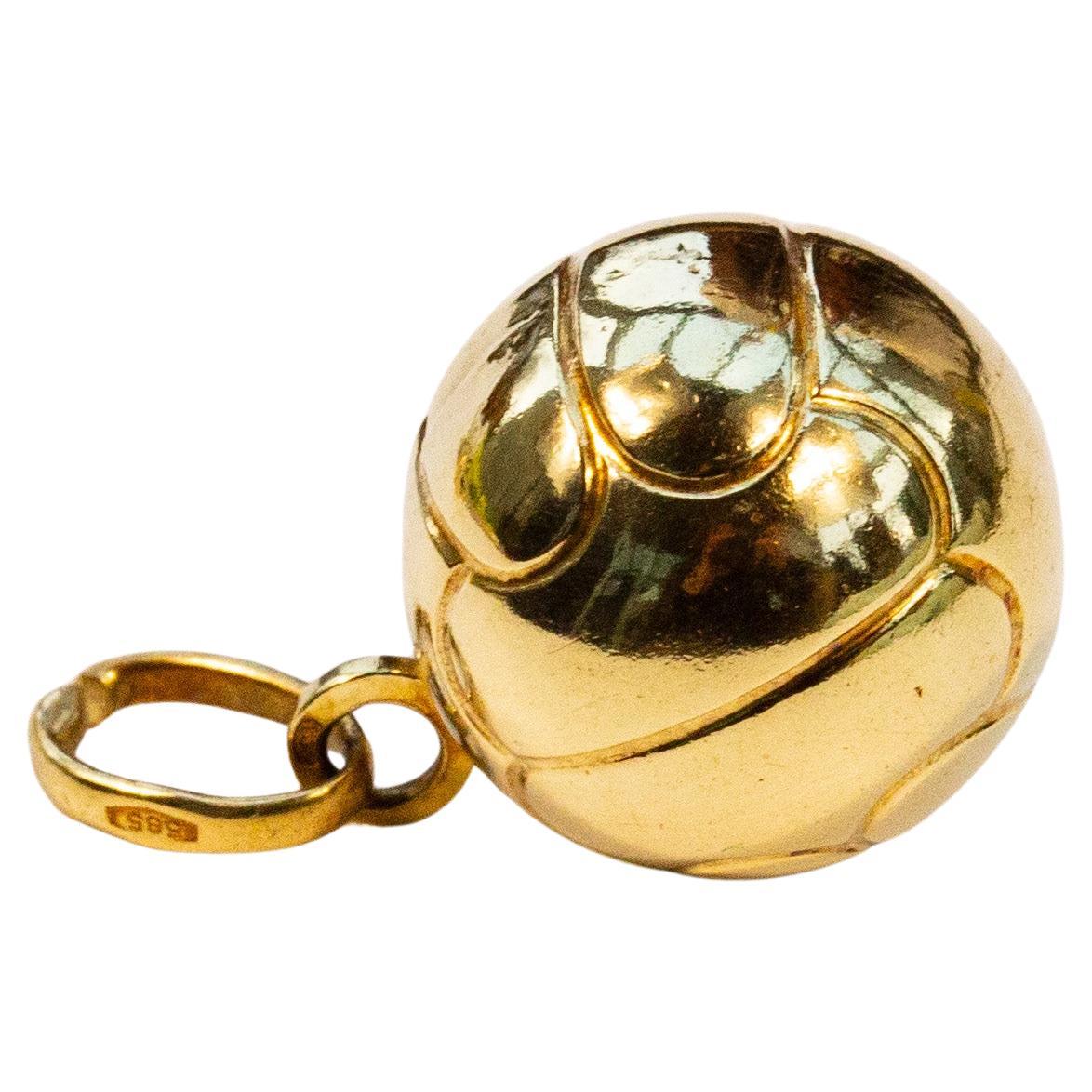 Colgante de fútbol vintage de oro amarillo de 14 quilates