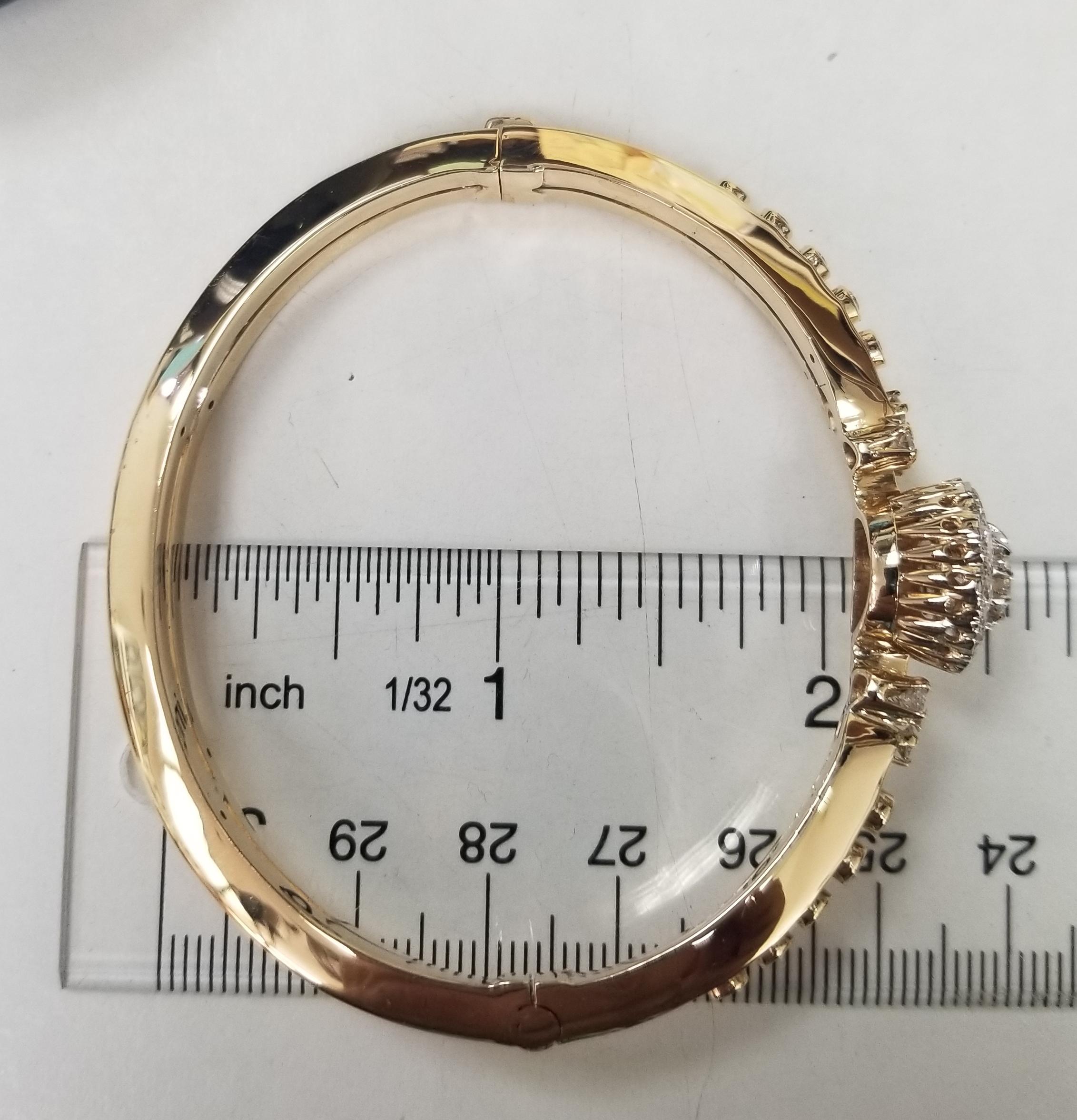 Vintage 14 Karat Yellow Gold Handmade Diamond Bangle Bracelet In Excellent Condition For Sale In Los Angeles, CA