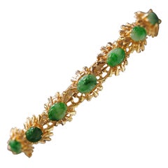 Retro 14 Karat Yellow Gold Jadeite Bangle Bracelet