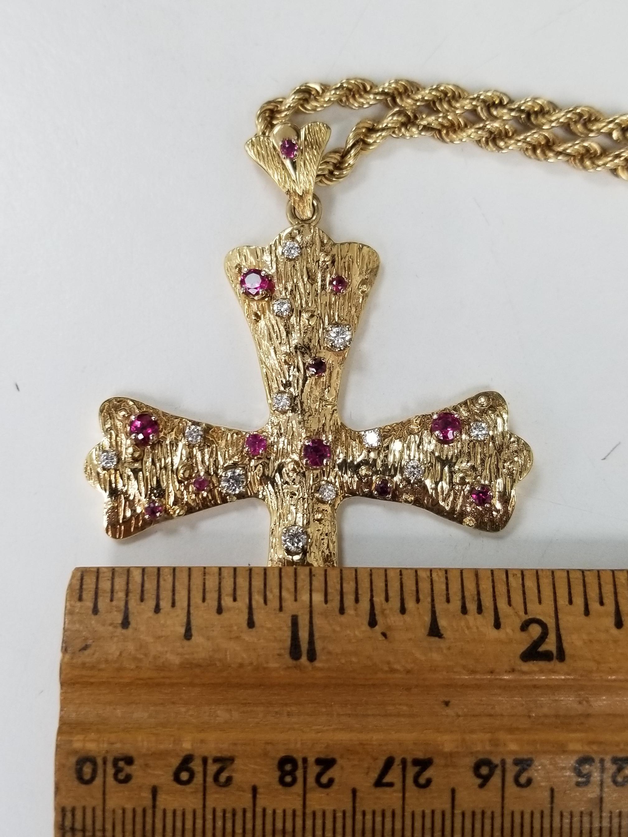 Women's or Men's Vintage 14 Karat Yellow Gold Large Ruby and Diamonds Cross and Chain For Sale