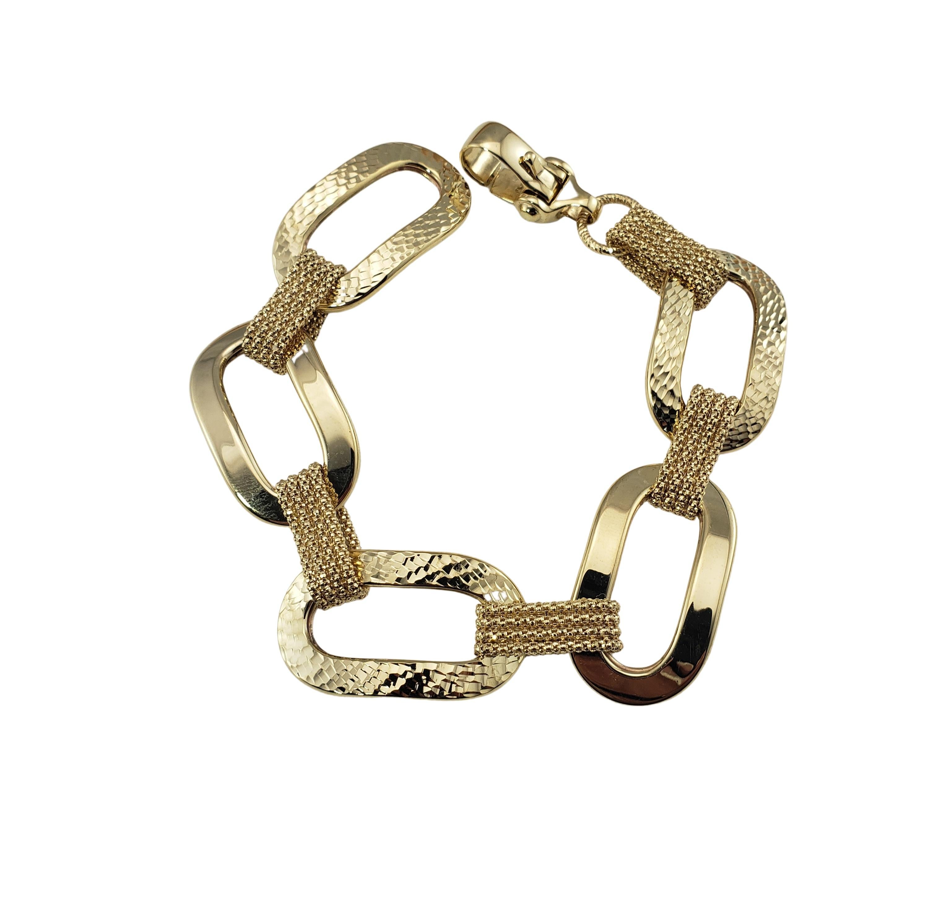 14 Karat Yellow Gold Link Bracelet 1