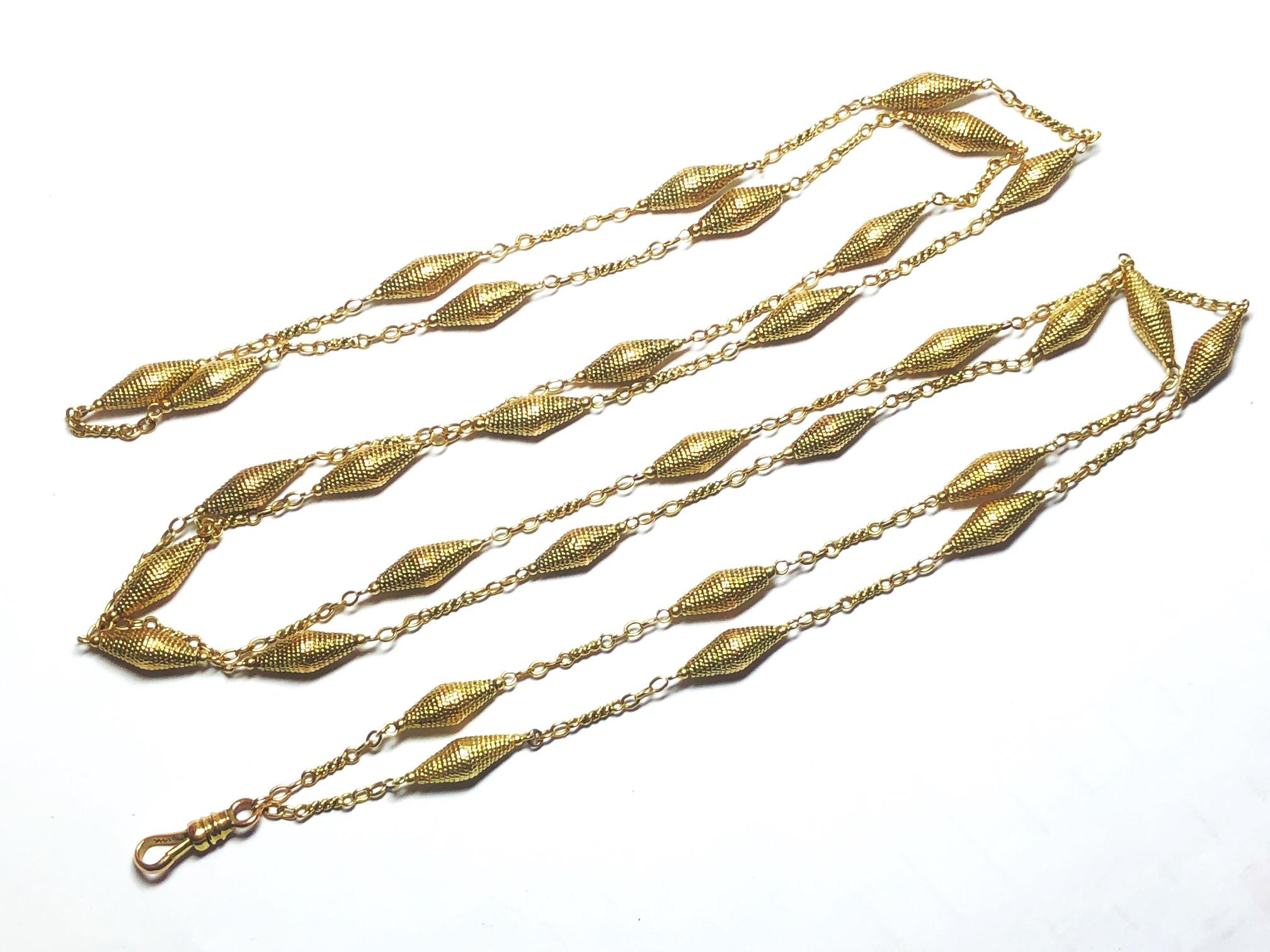 Women's Vintage 14 Karat Yellow Gold Long Chain For Sale
