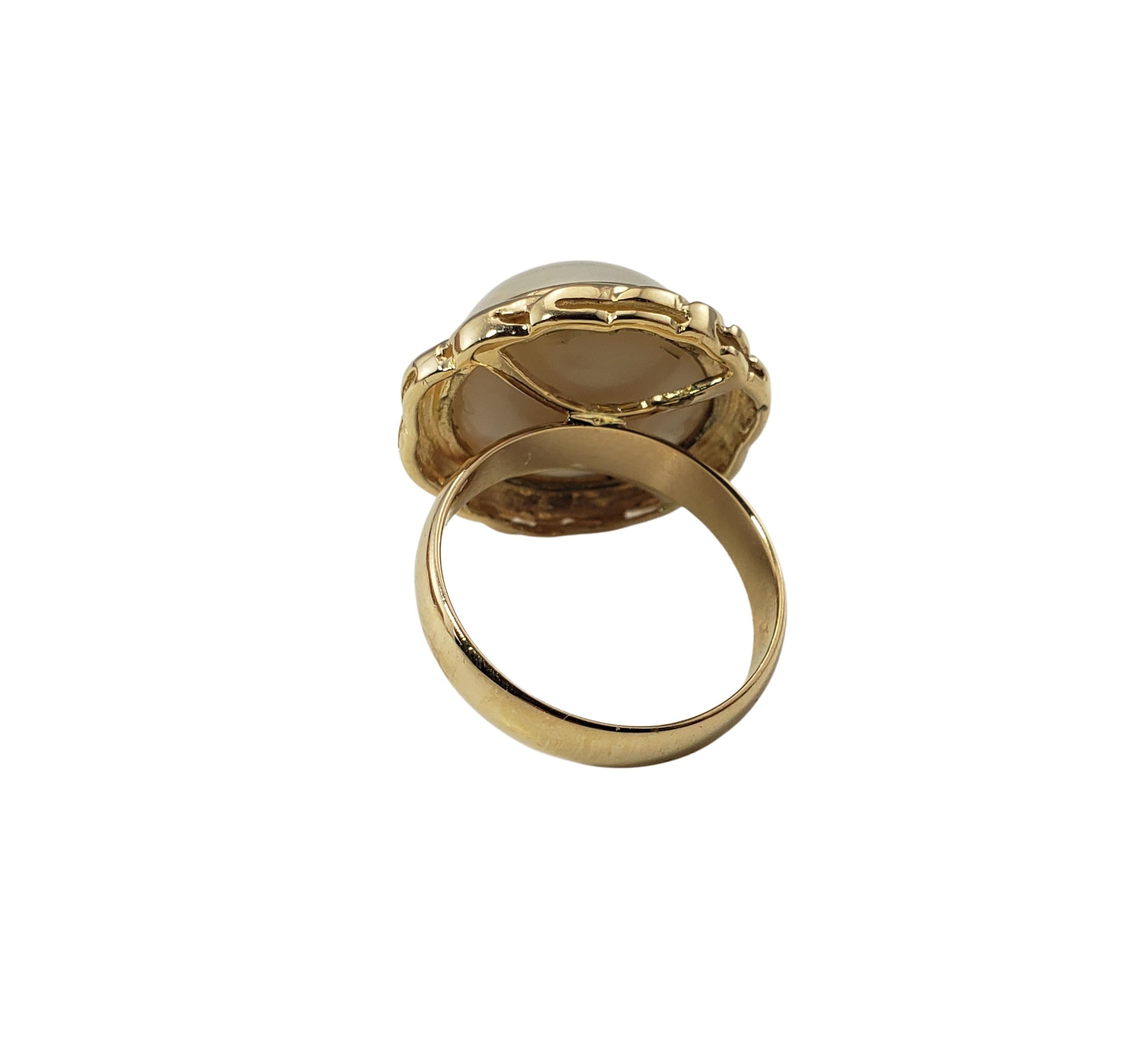 Women's 14 Karat Yellow Gold Mobe Pearl Ring