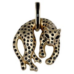 Retro 14 Karat Yellow Gold Natural Black Spinel Leopard Pendant