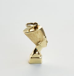 Vintage 14 Karat Yellow Gold Nefertiti Charm Bracelet