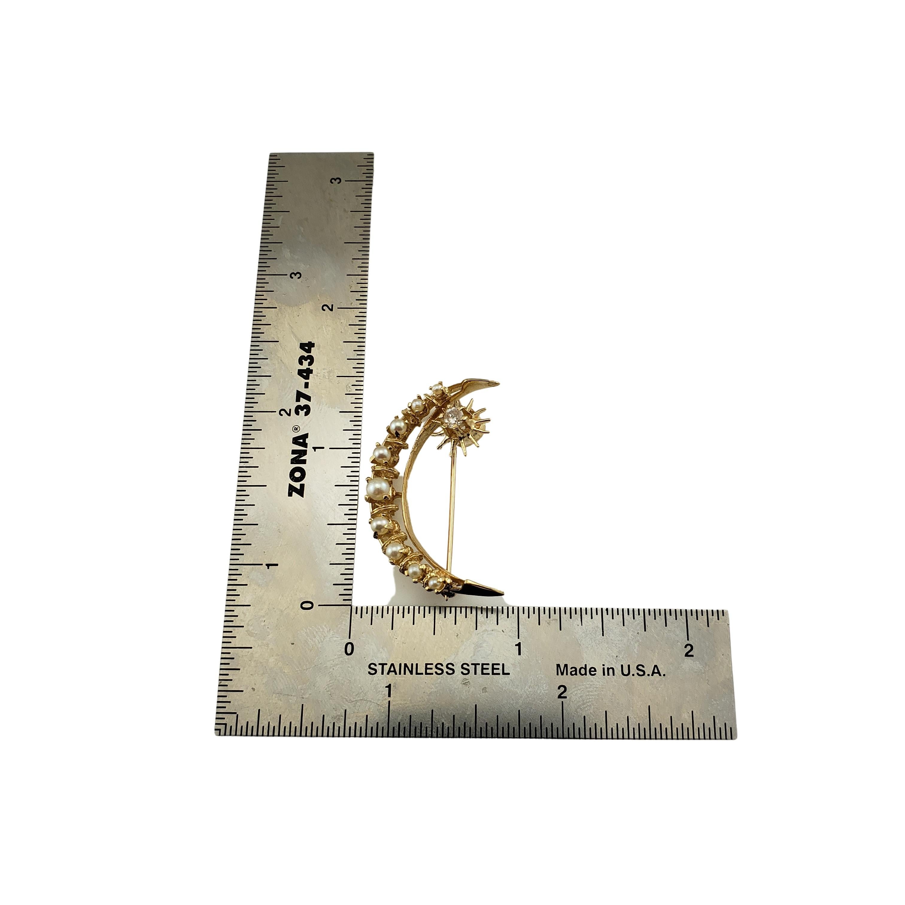 Vintage 14 Karat Yellow Gold, Pearl and Diamond Crescent Moon Pin/Brooch For Sale 2