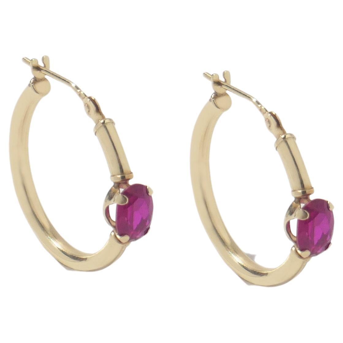 15.3 Carat Ruby Hoop Earrings in 20 Karat Yellow Gold For Sale at 1stDibs