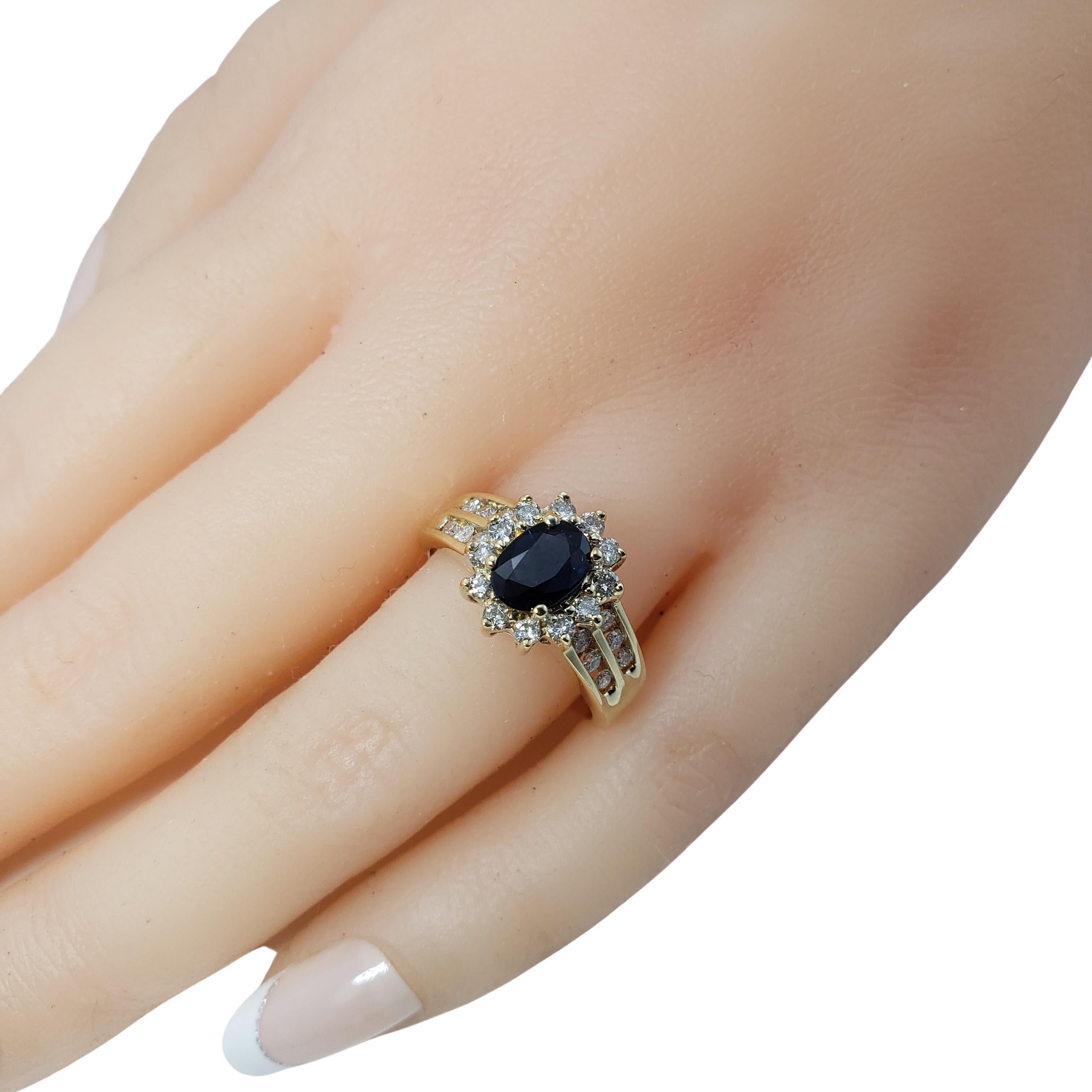 Vintage 14 Karat Yellow Gold Natural Sapphire and Diamond Ring For Sale 3