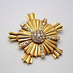 Vintage 14 Karat Yellow Gold Starburst Cross Pendant Brooch 36 Diamonds