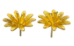 Vintage 14 Karat Yellow Gold Textured 3D Flower Motif Large Stud Earrings