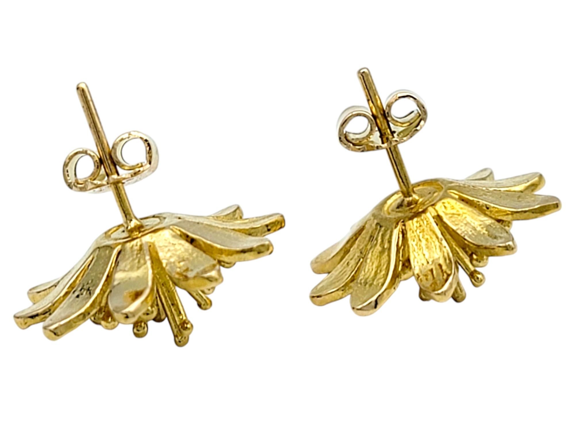 Contemporary Vintage 14 Karat Yellow Gold Textured 3D Flower Motif Large Stud Earrings For Sale