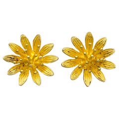 Vintage 14 Karat Yellow Gold Textured 3D Flower Motif Large Stud Earrings