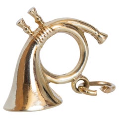 Breloque vintage en or jaune 14 carats en forme de trompette