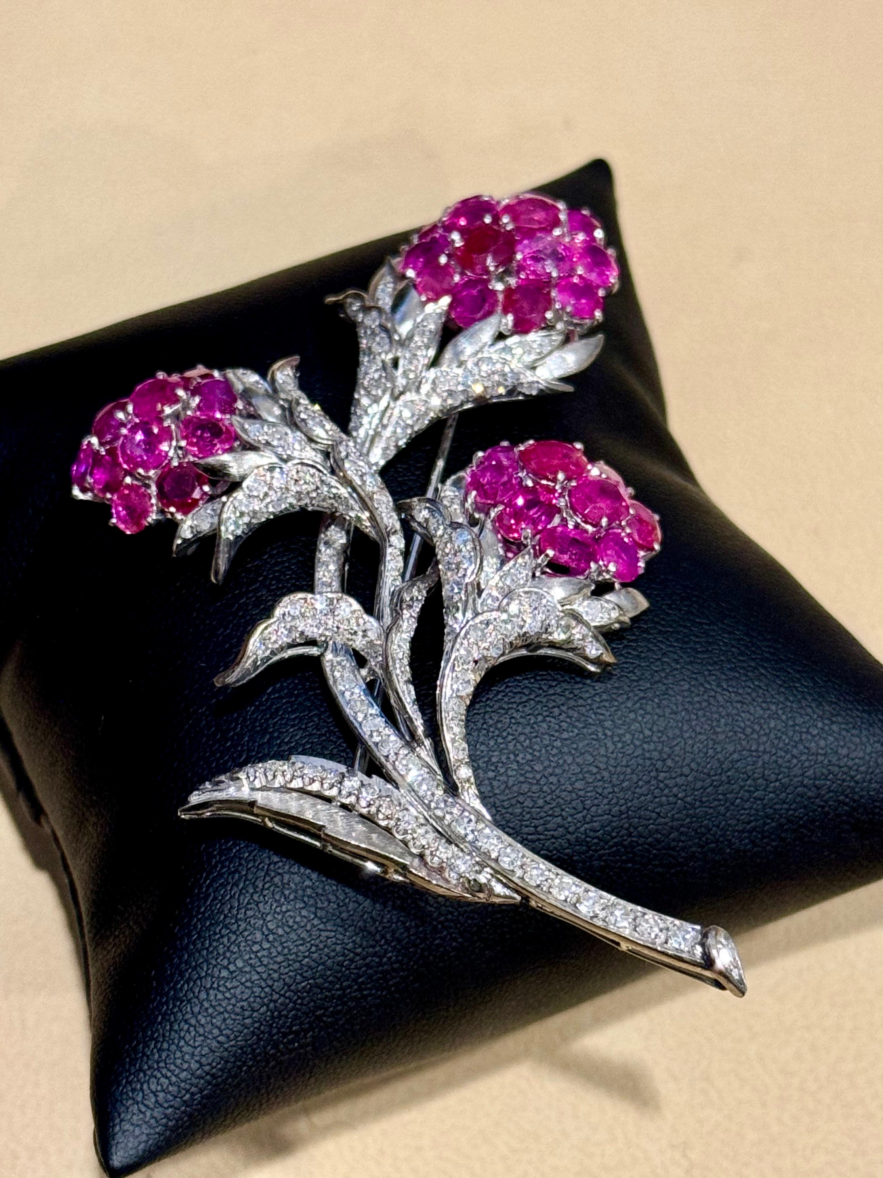 Vintage 14 Kt White Gold Diamond & 18 Ct Pink Sapp Floral Bouquet Broach 30.4 GM For Sale 7