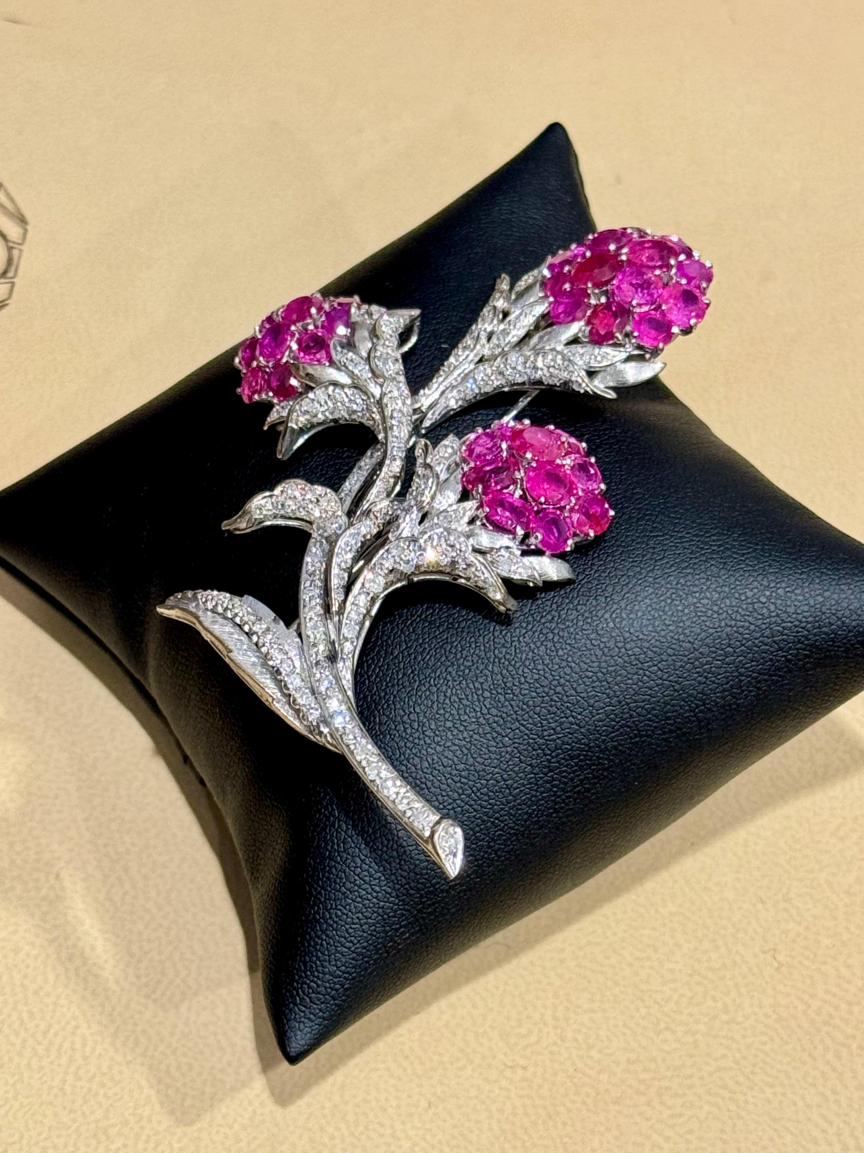 Vintage 14 Kt White Gold Diamond & 18 Ct Pink Sapp Floral Bouquet Broach 30.4 GM In Excellent Condition For Sale In New York, NY