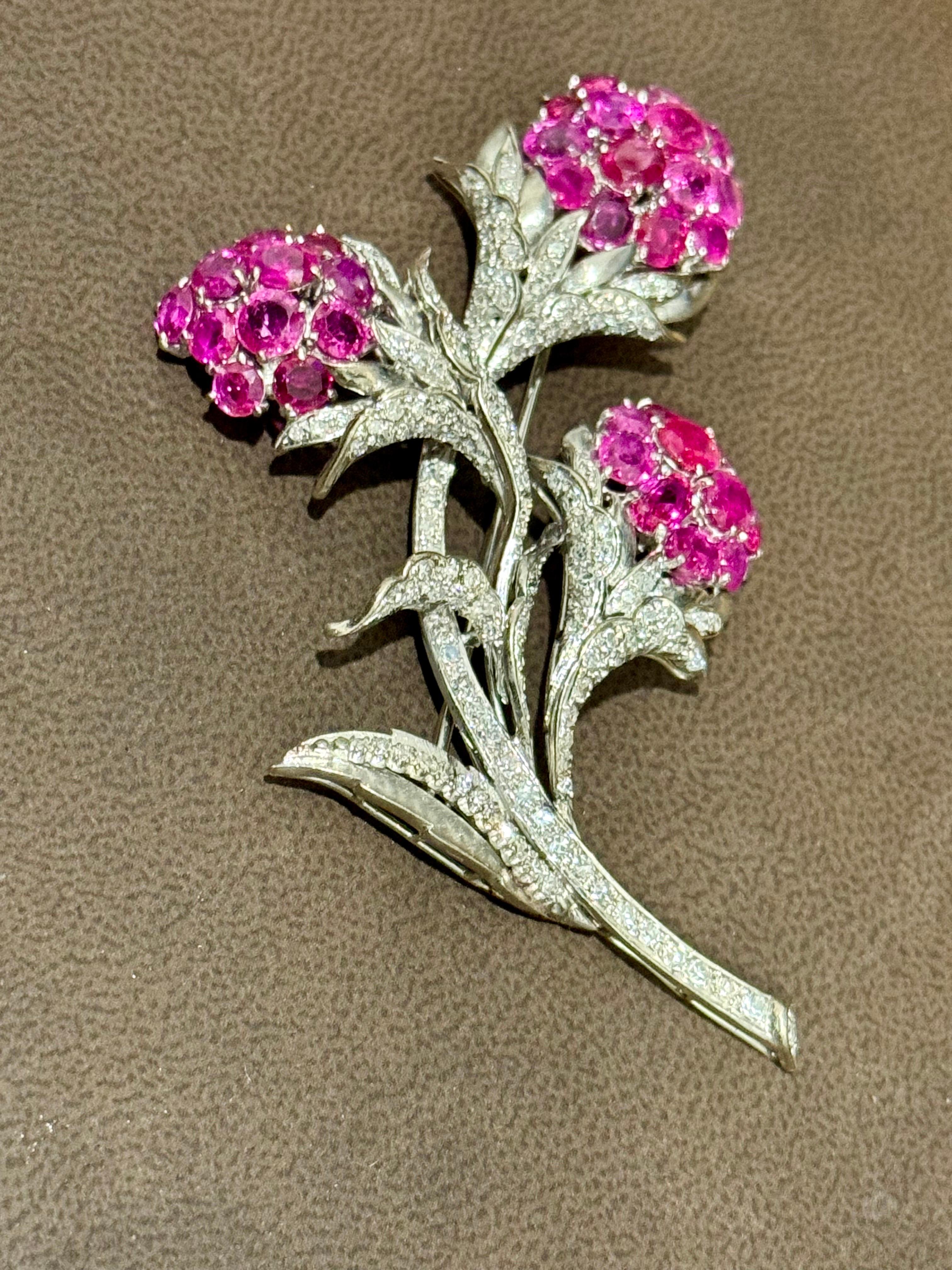 Vintage 14 Kt White Gold Diamond & 18 Ct Pink Sapp Floral Bouquet Broach 30.4 GM For Sale 2