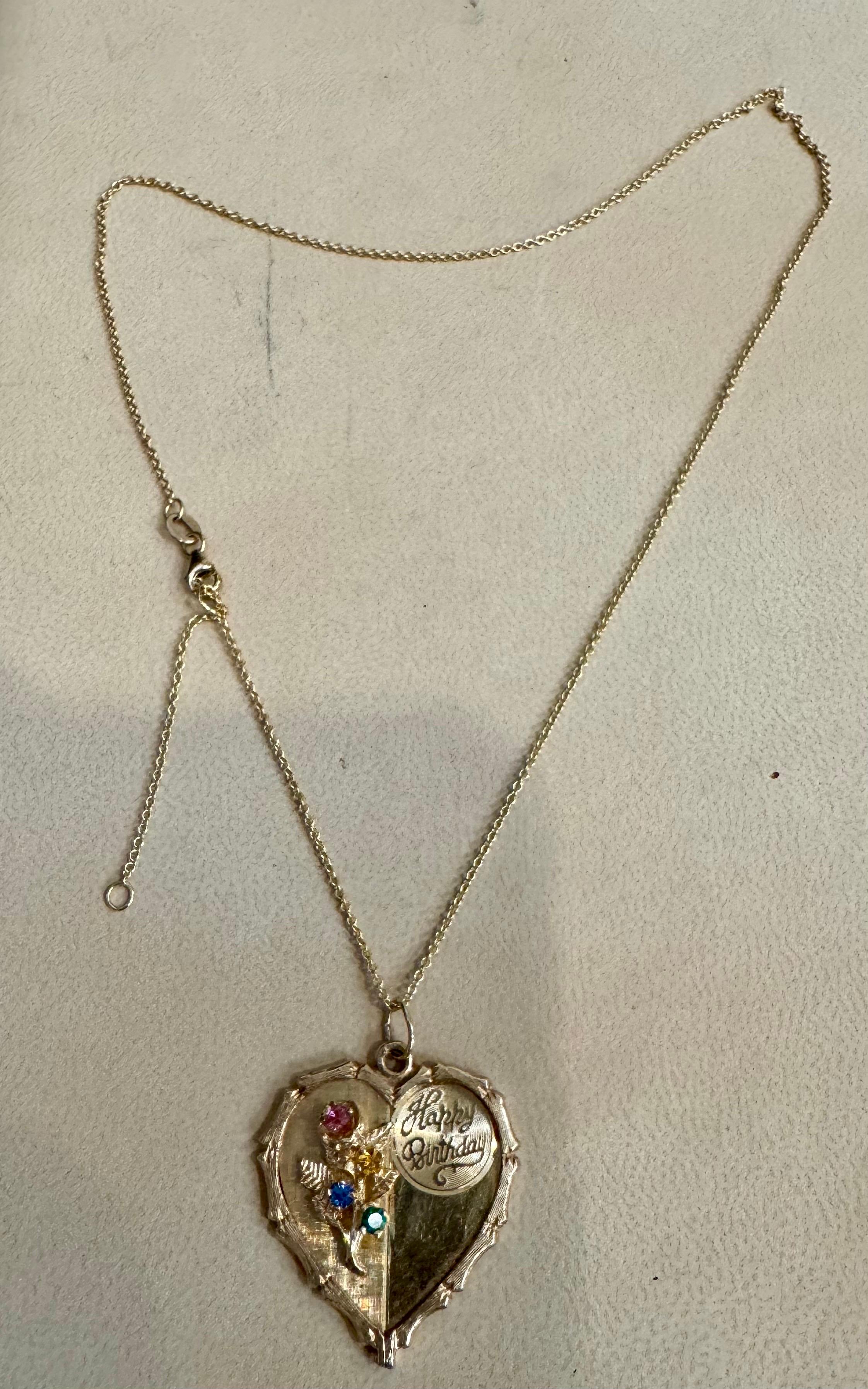 Vintage 14 Kt Y Gold Herz Happy Birthday Anhänger + Smaragd + Saphir + Kette im Angebot 7