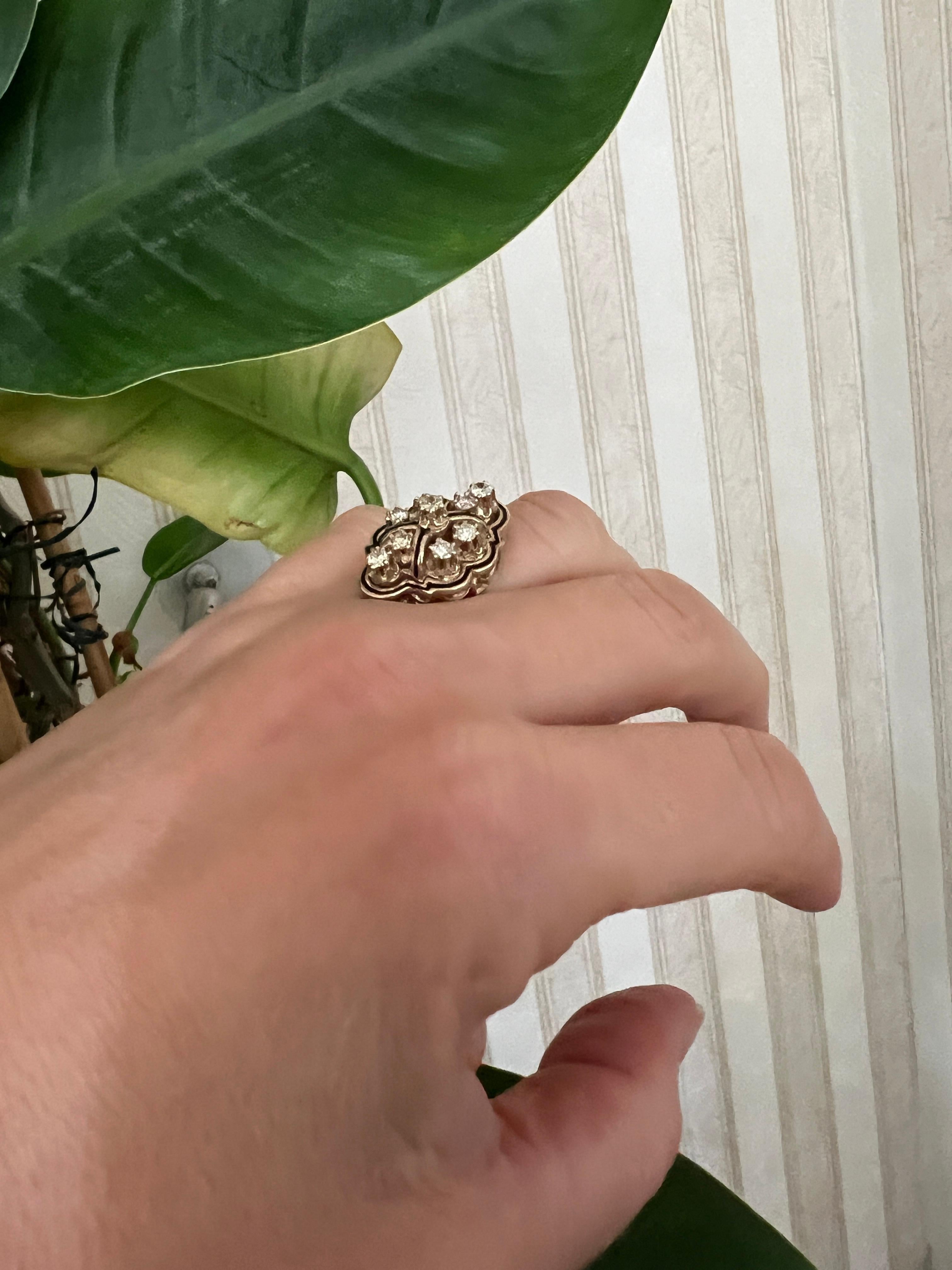 Vintage 14 kt. Yellow gold Cocktail Ring with Diamonds For Sale 4