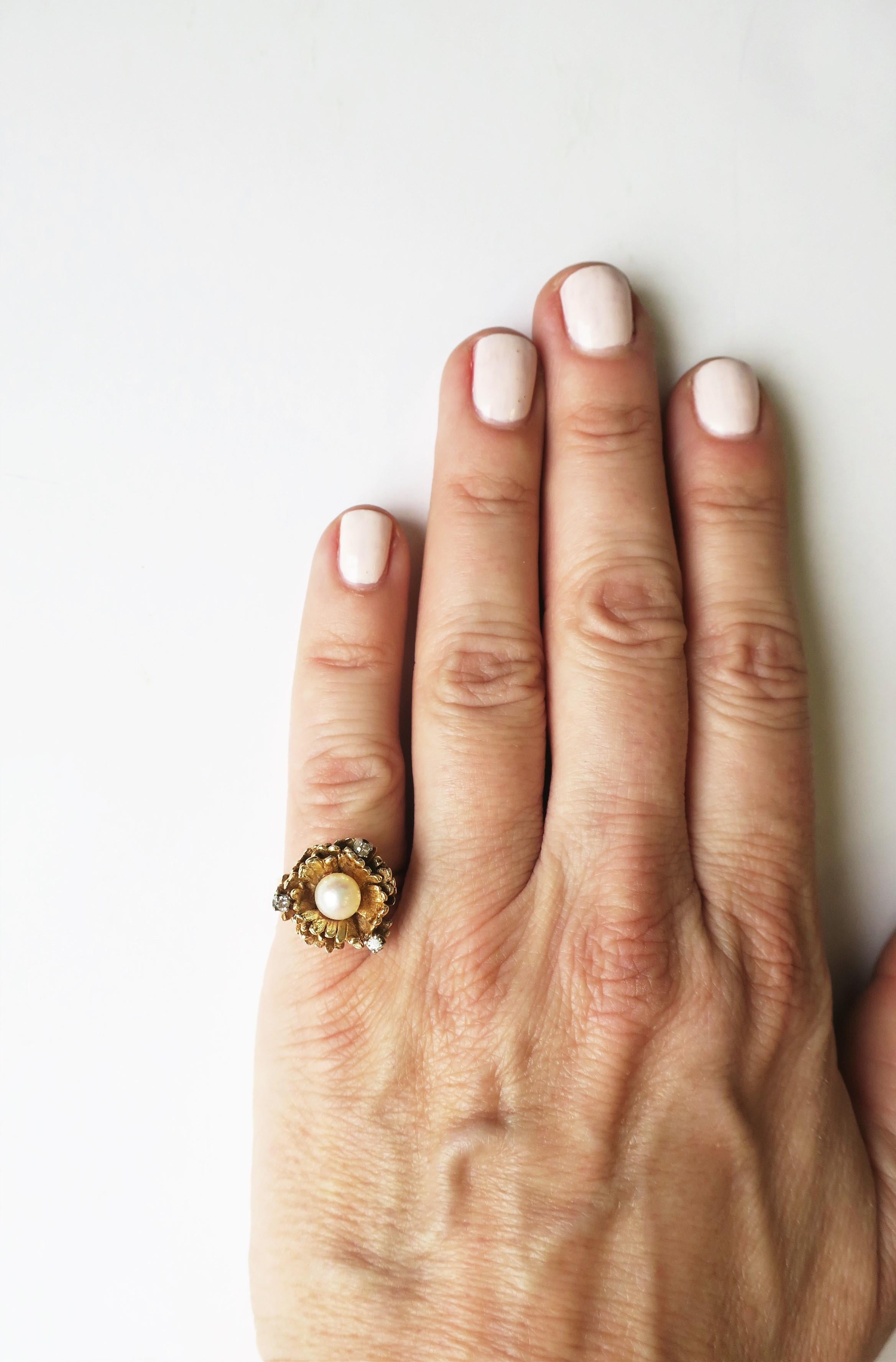 Vintage 14-Karat Yellow Gold Pearl and Diamond Cocktail Ring, circa 1960s In Good Condition In New York, NY