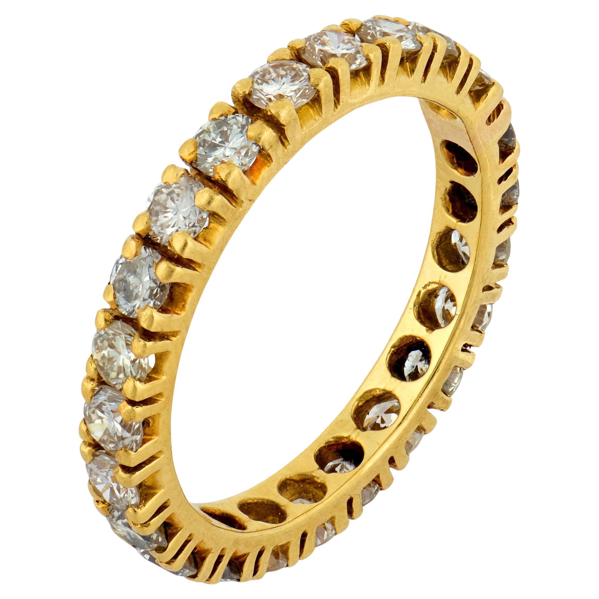 Vintage 1.40 carat round brilliant cut diamond 18k yellow gold eternity band en vente
