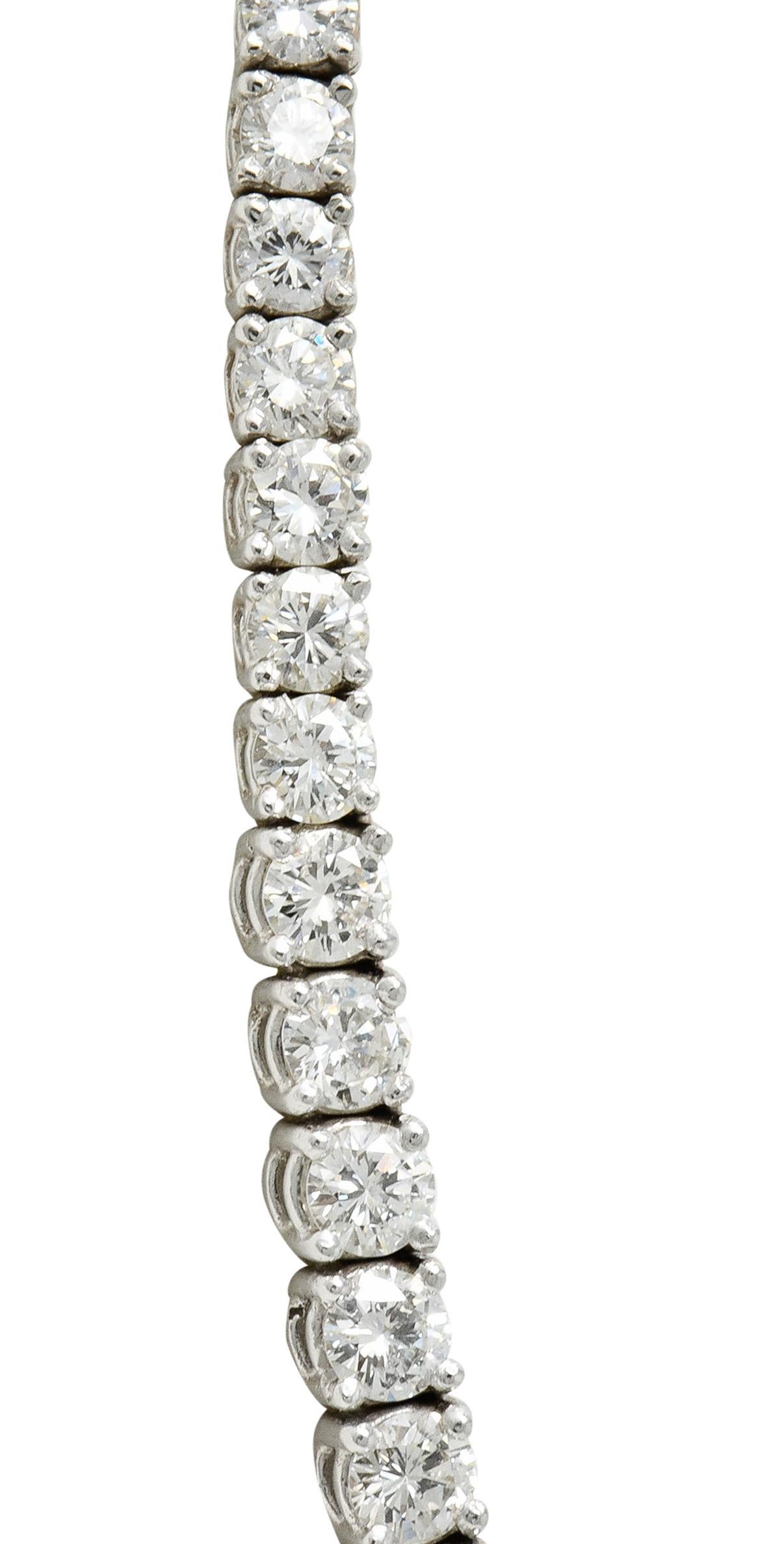 Women's or Men's Vintage 14.00 Carat Graduated Diamond Platinum Riviera Necklace