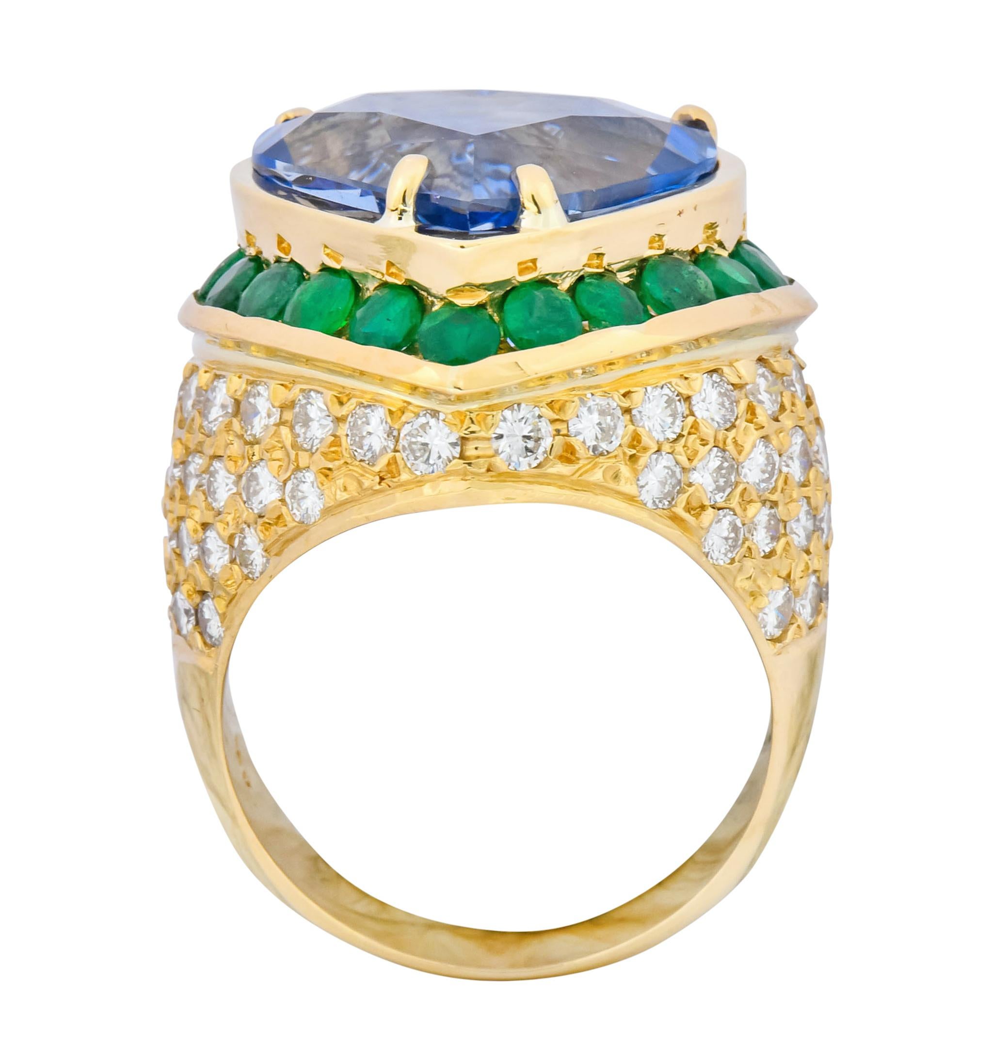 Women's or Men's Vintage 14.09 Carat Sapphire Diamond Emerald 18 Karat Gold Heart Cocktail Ring