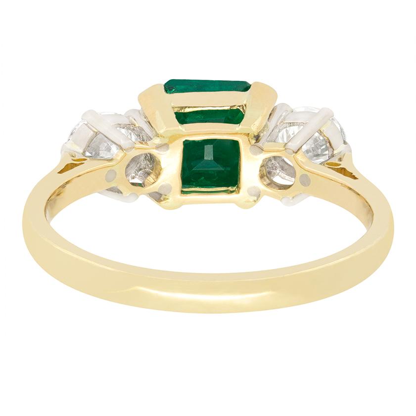 Vintage 1.40ct Emerald and Diamond Three Stone, c.1950s In Good Condition In London, GB