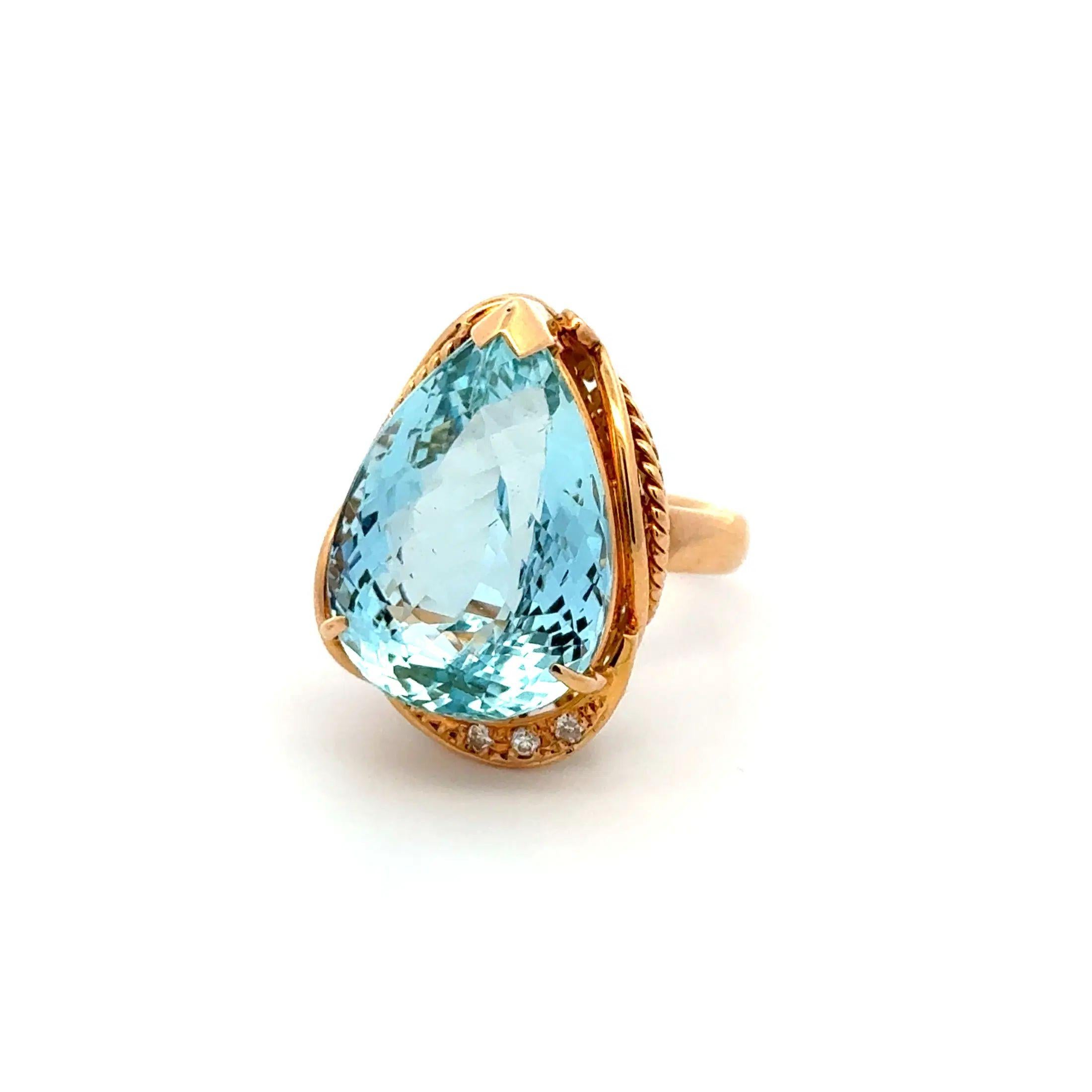 Vintage 14,47 Karat Birne Aquamarin und Diamant Gold Bias Ring (Tropfenschliff) im Angebot