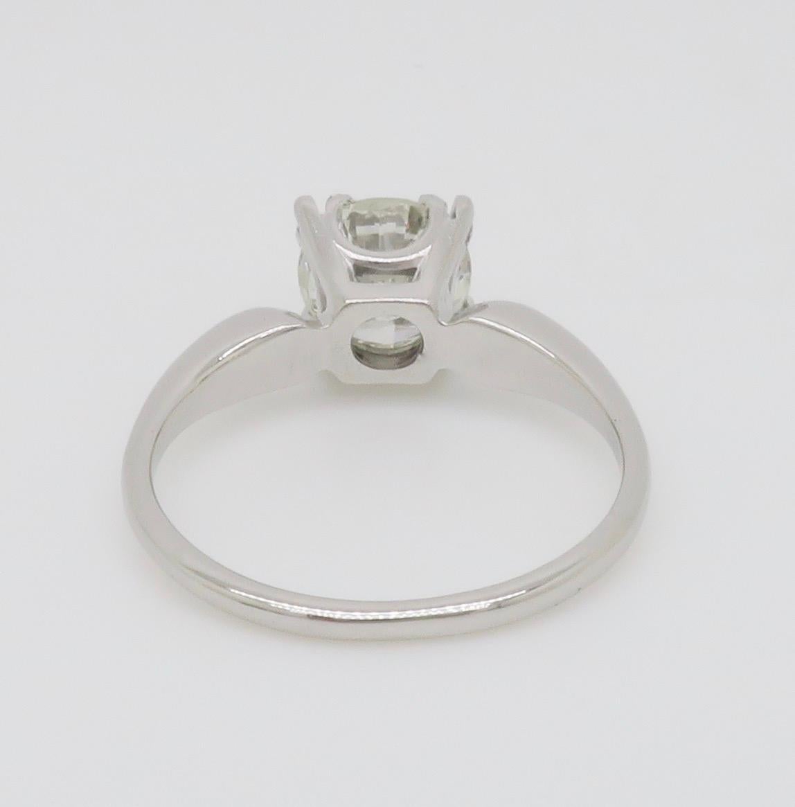 Vintage 1.45CT Round Brilliant Cut Diamond Solitaire Ring  en vente 5