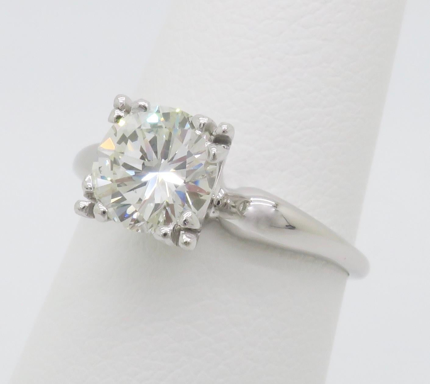 Vintage 1.45CT Round Brilliant Cut Diamond Solitaire Ring  In Excellent Condition For Sale In Webster, NY