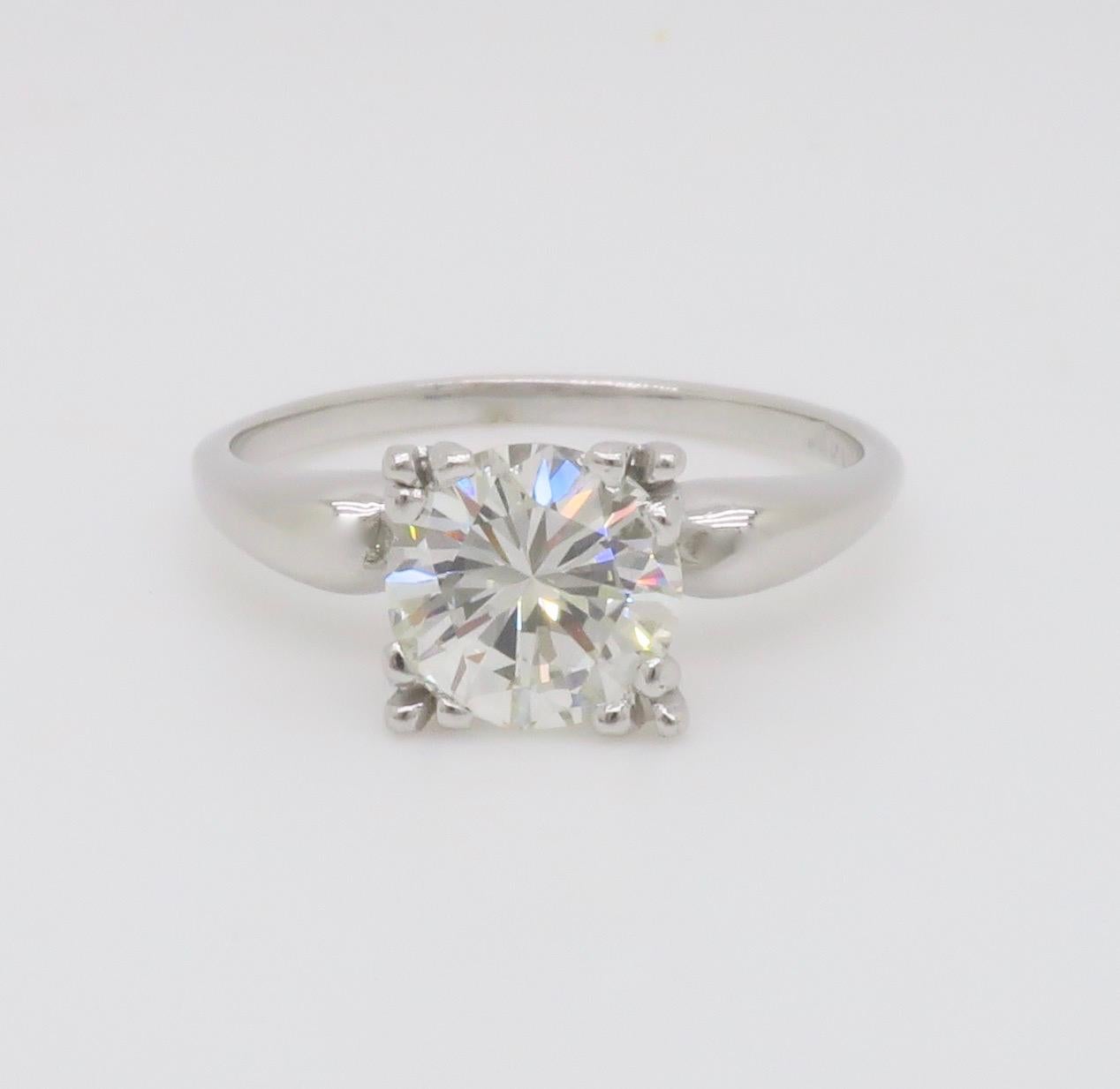 Vintage 1.45CT Round Brilliant Cut Diamond Solitaire Ring  For Sale 2