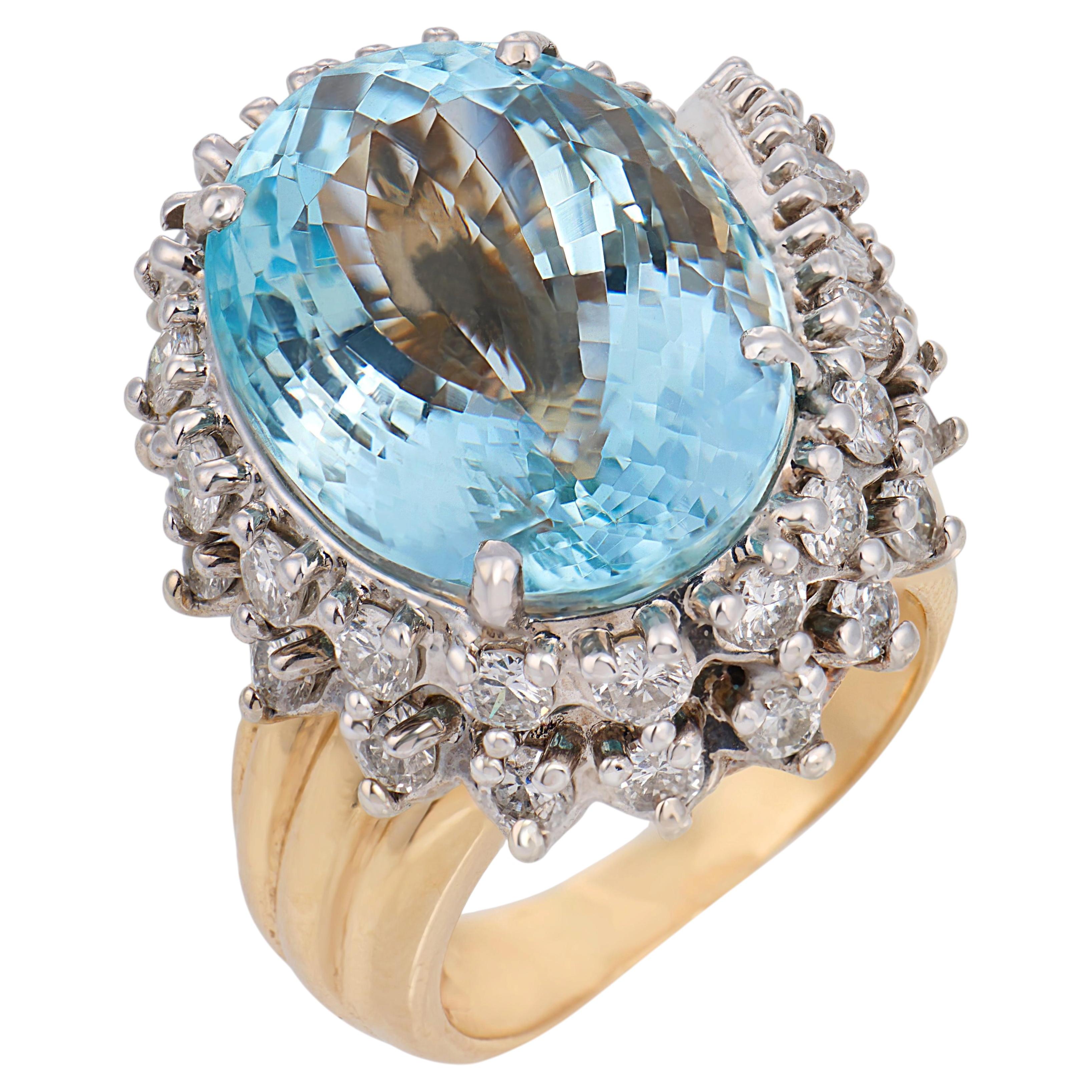 Vintage 14.60 carat aquamarine diamond 14k yellow gold cocktail ring
